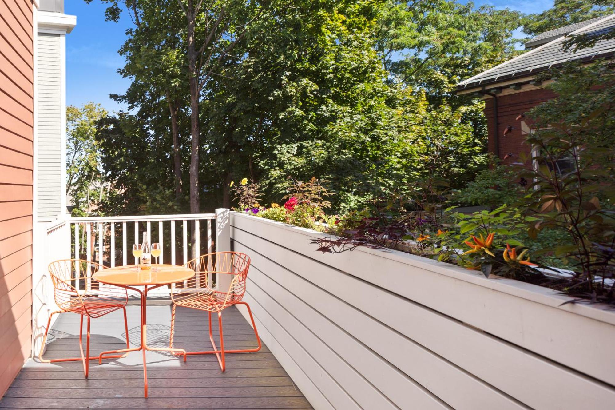 Portland Vacations - The Francis Hotel - Property Image 27