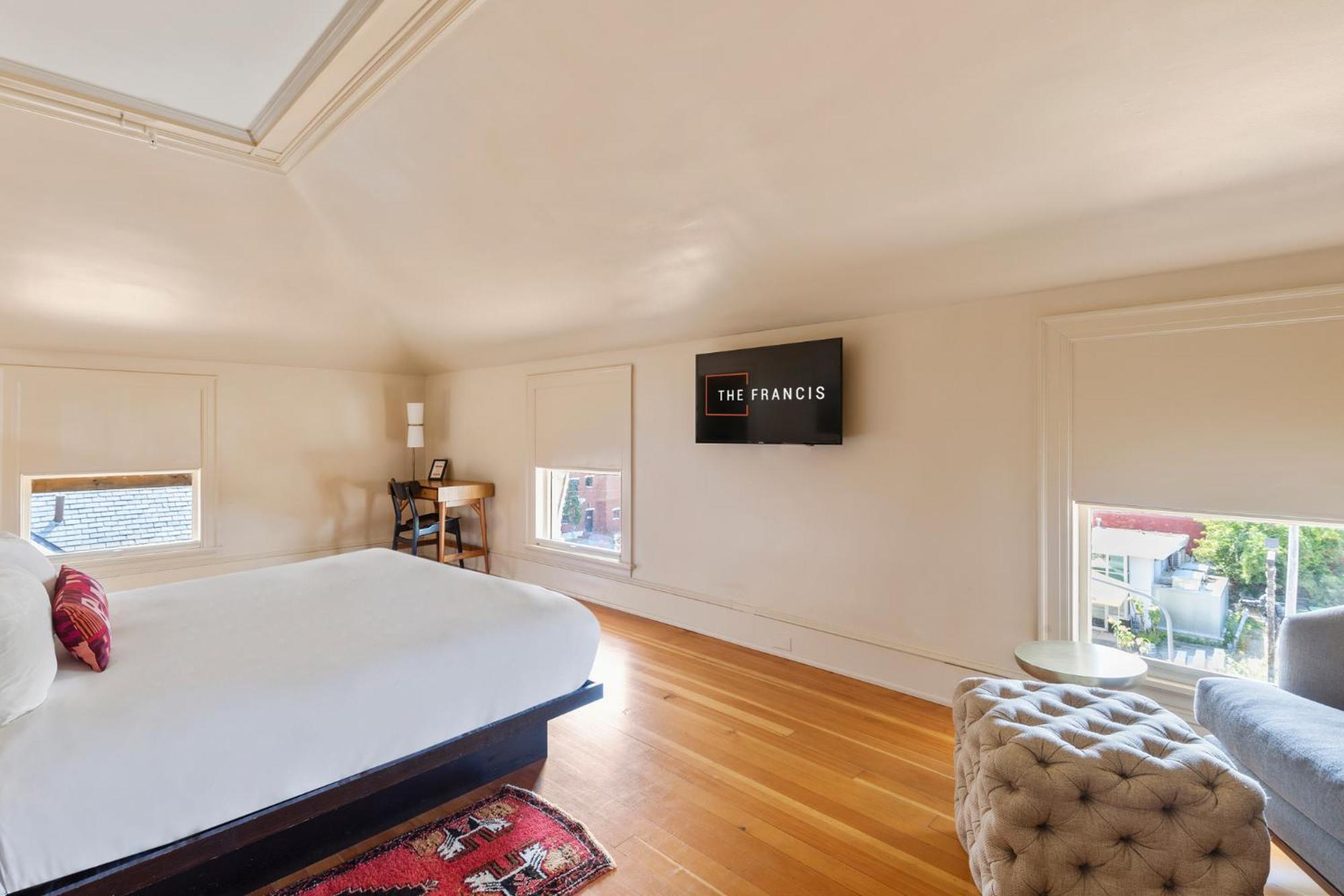 Portland Vacations - The Francis Hotel - Property Image 41