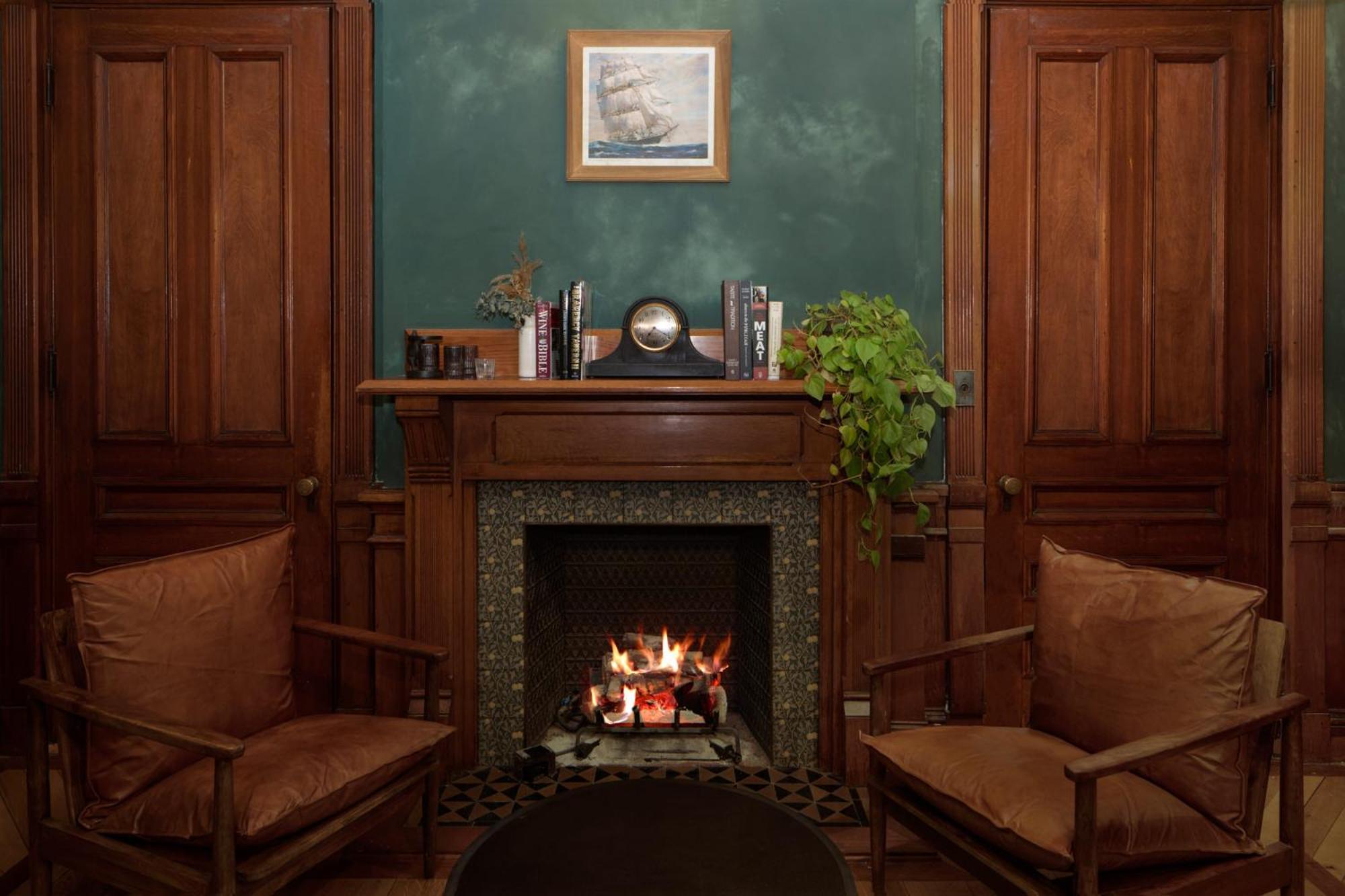 Portland Vacations - The Francis Hotel - Property Image 3