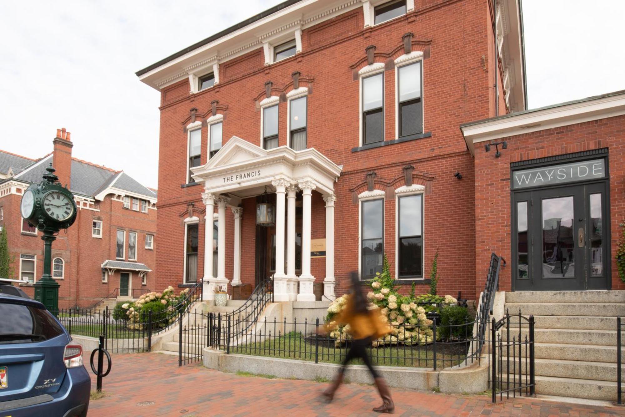 Portland Vacations - The Francis Hotel - Property Image 38