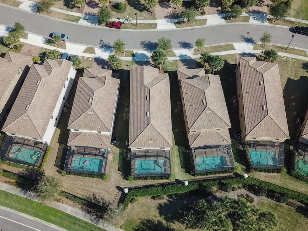 Luxury Pool Villa Minutes to Disney Park 6bedrooms