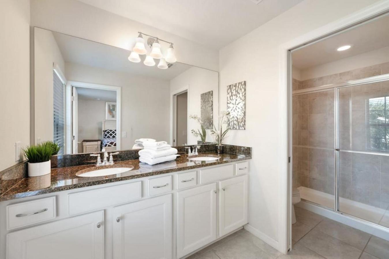 Luxury Pool Villa Minutes to Disney Park 6bedrooms