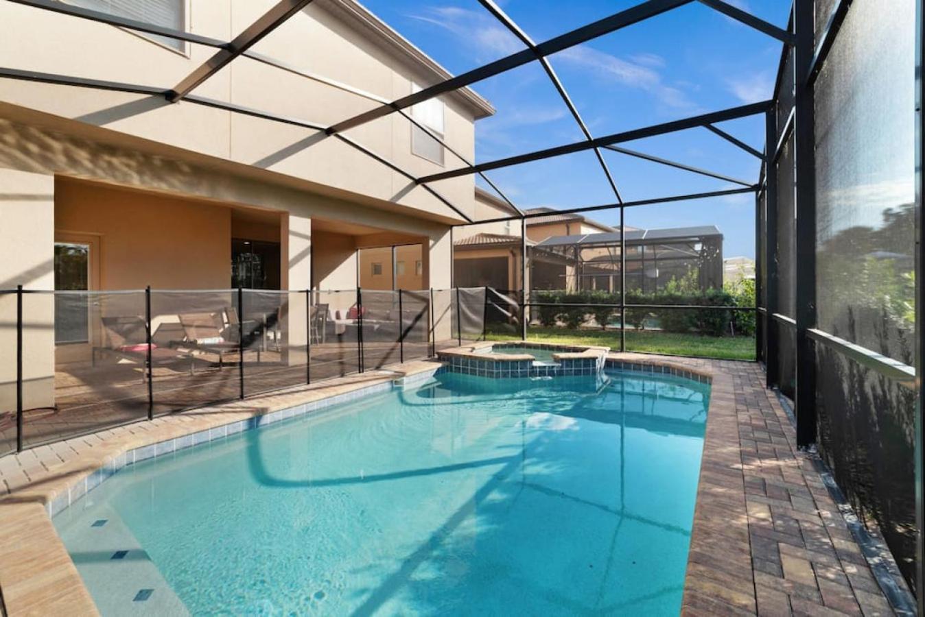 Luxury Pool Villa Minutes to Disney Park 6bedrooms