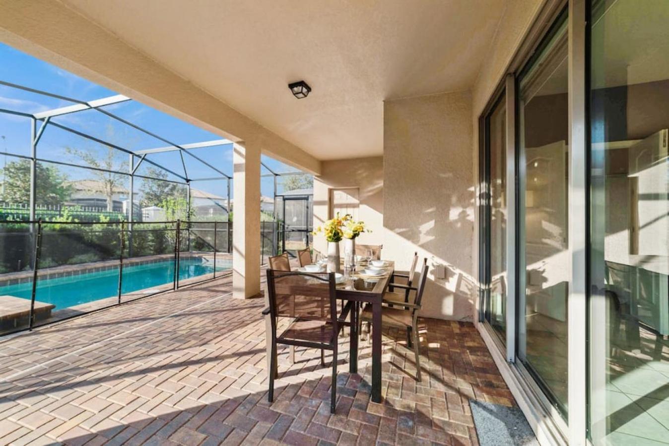 Luxury Pool Villa Minutes to Disney Park 6bedrooms