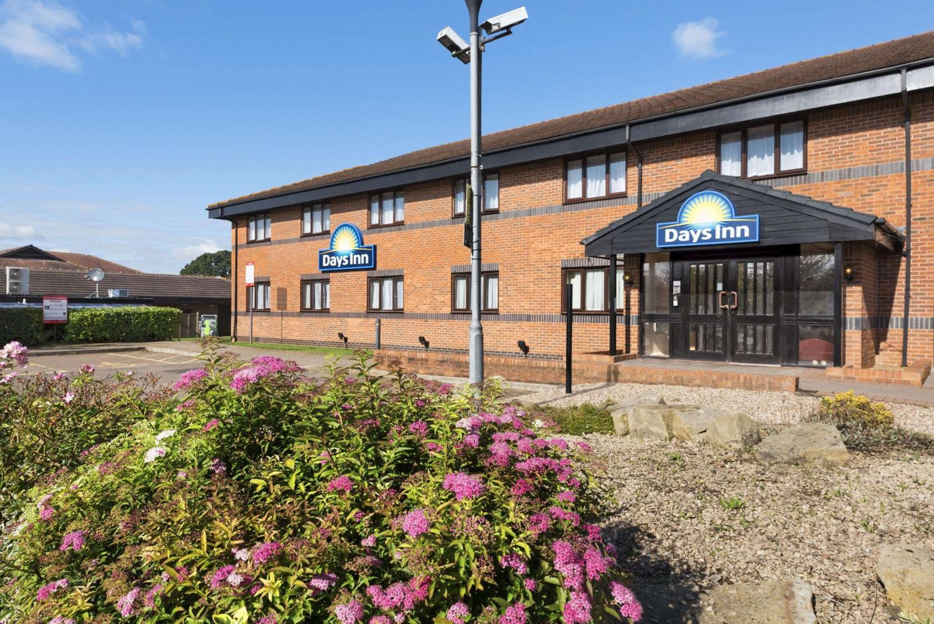 Warwick Vacations - Days Inn Hotel Warwick South - Southbound M40 - Property Image 32