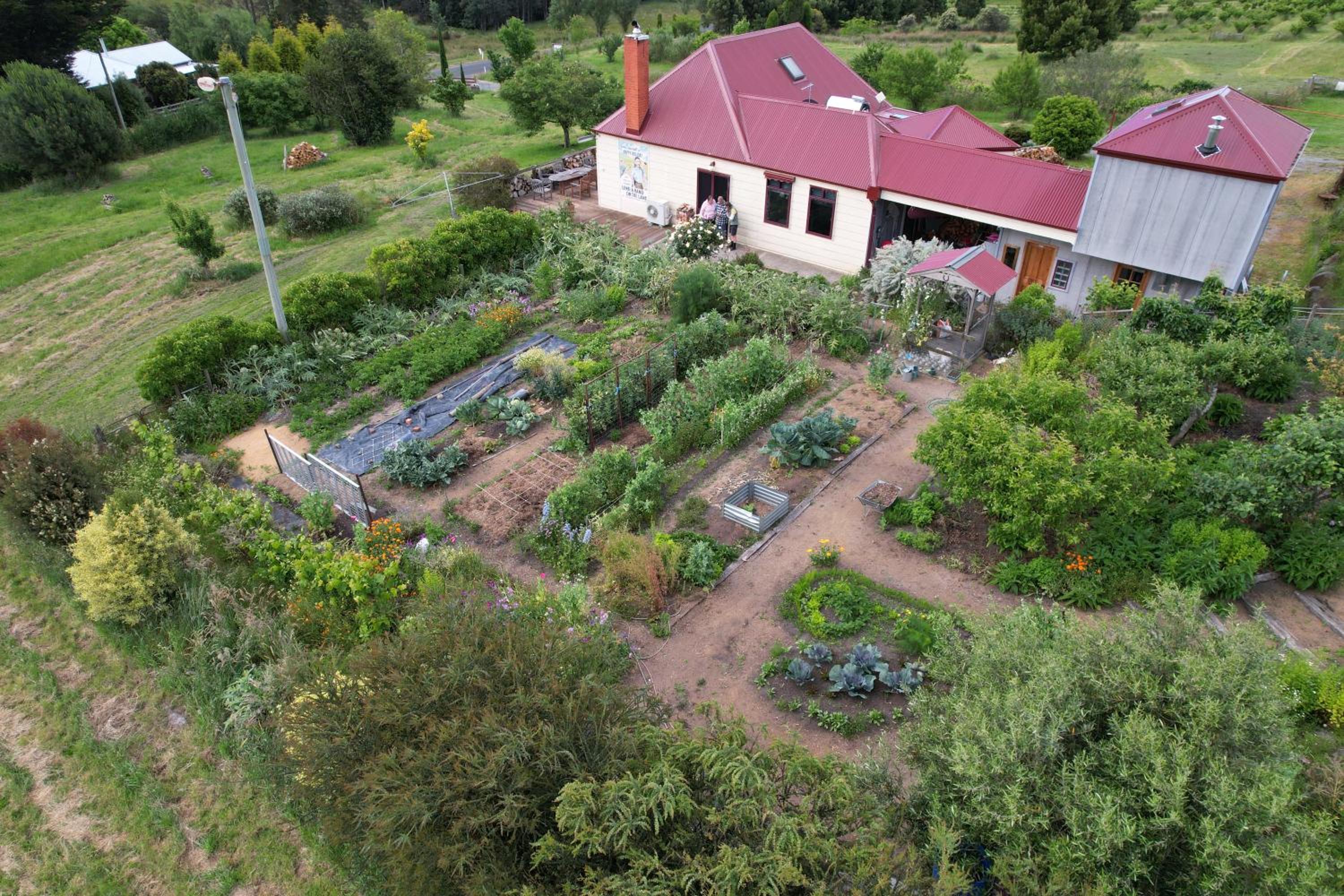 Cherry Top Farmstay - Boutique Eco Village