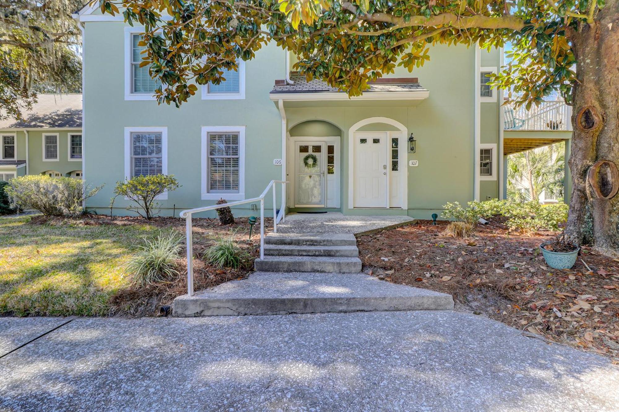 New Floors, Furniture, New TVs, King, 2-Twins, Bikes & Beach Gear Included view 3
