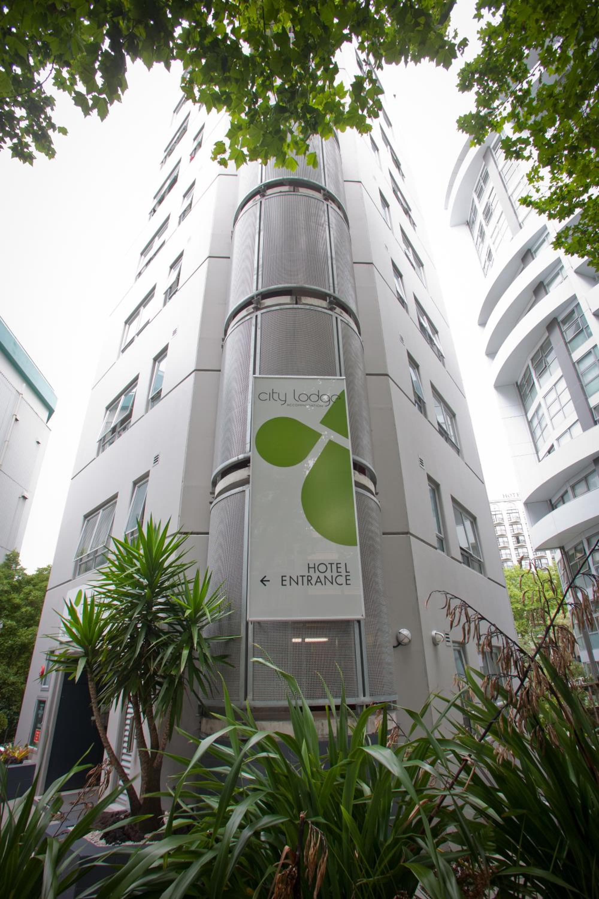 Hotel City Lodge Accommodation - Image 1