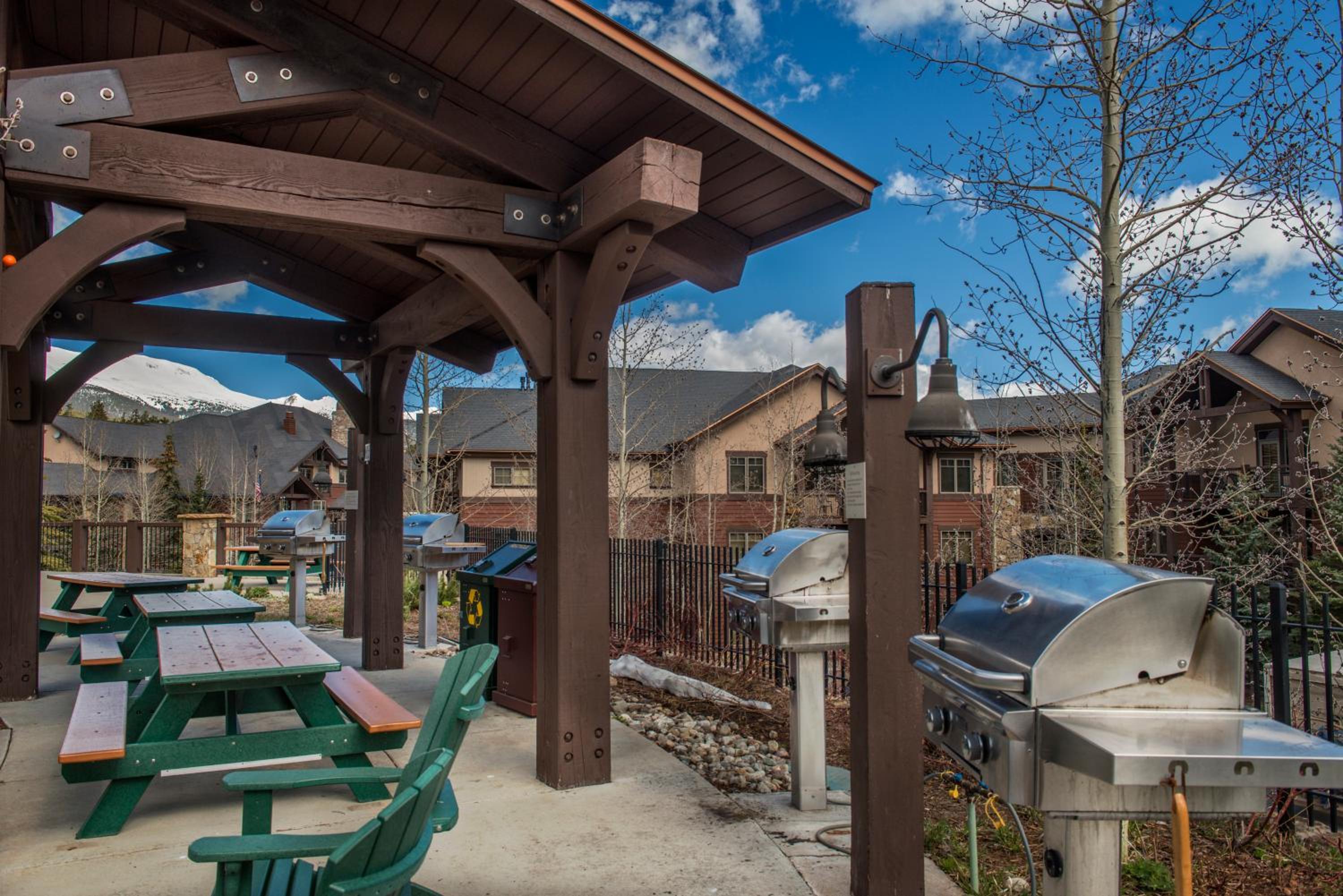 Grand Timber Lodge