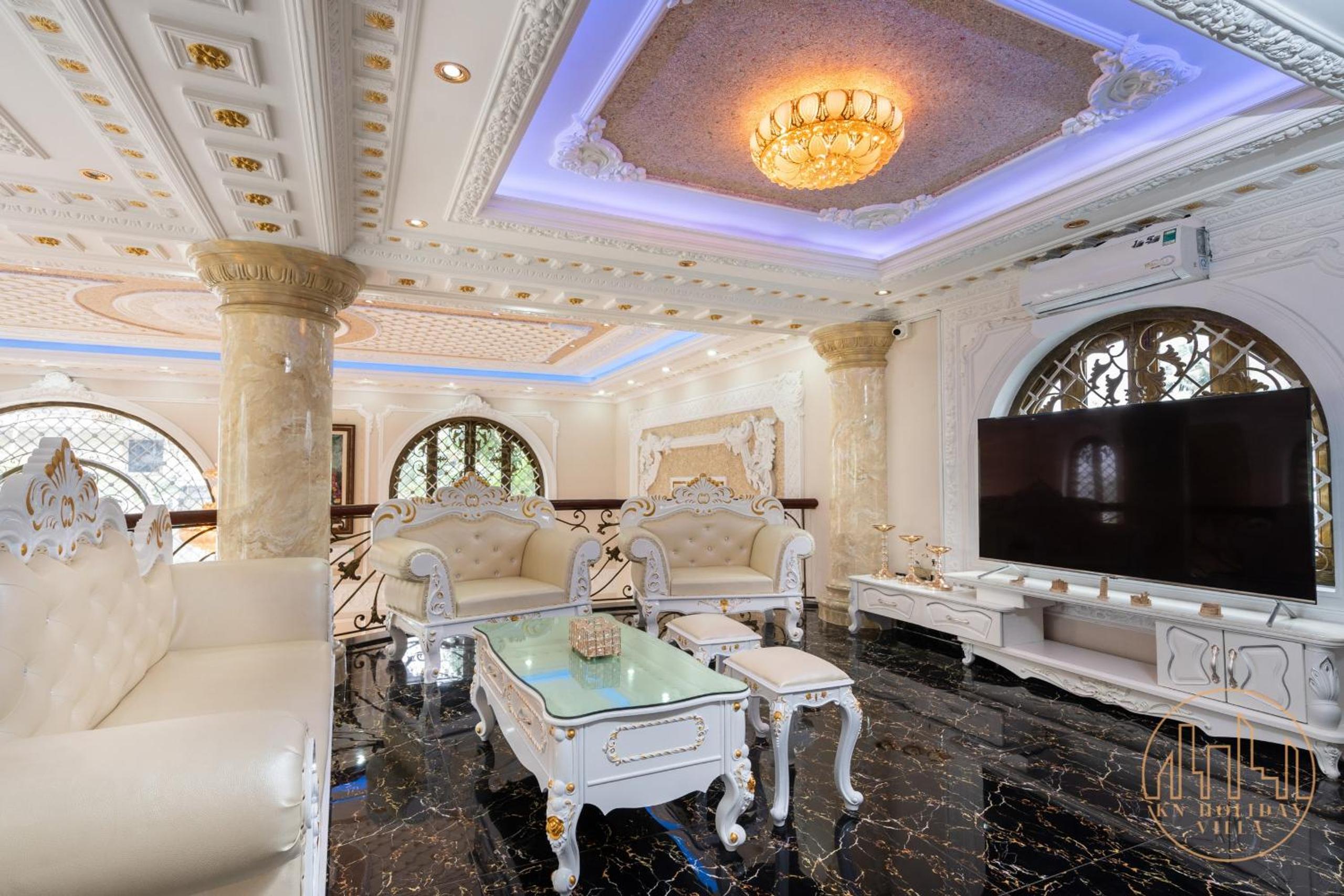 KN Palace - Venuestay