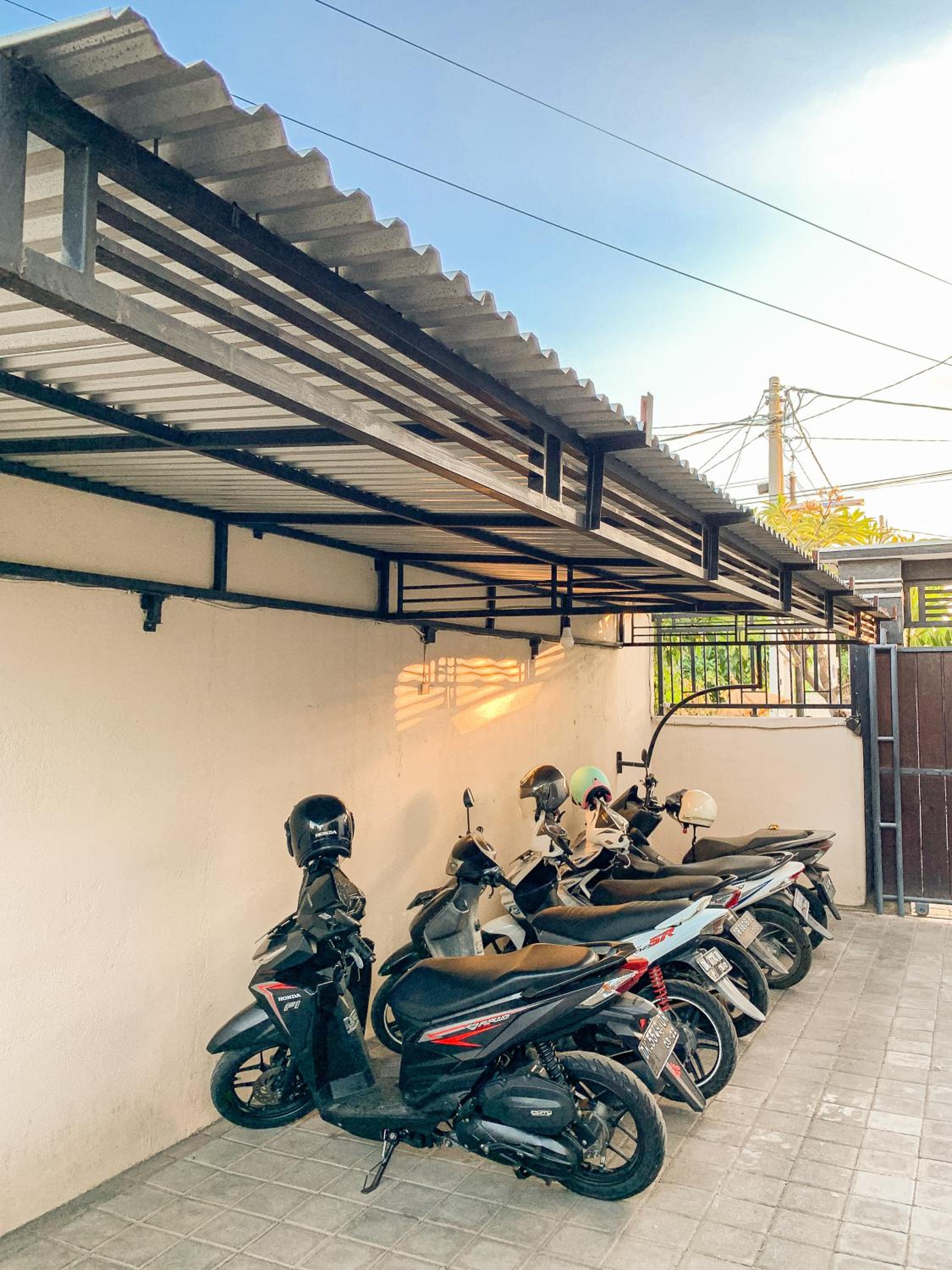 Gumitish Guest House Singaraja