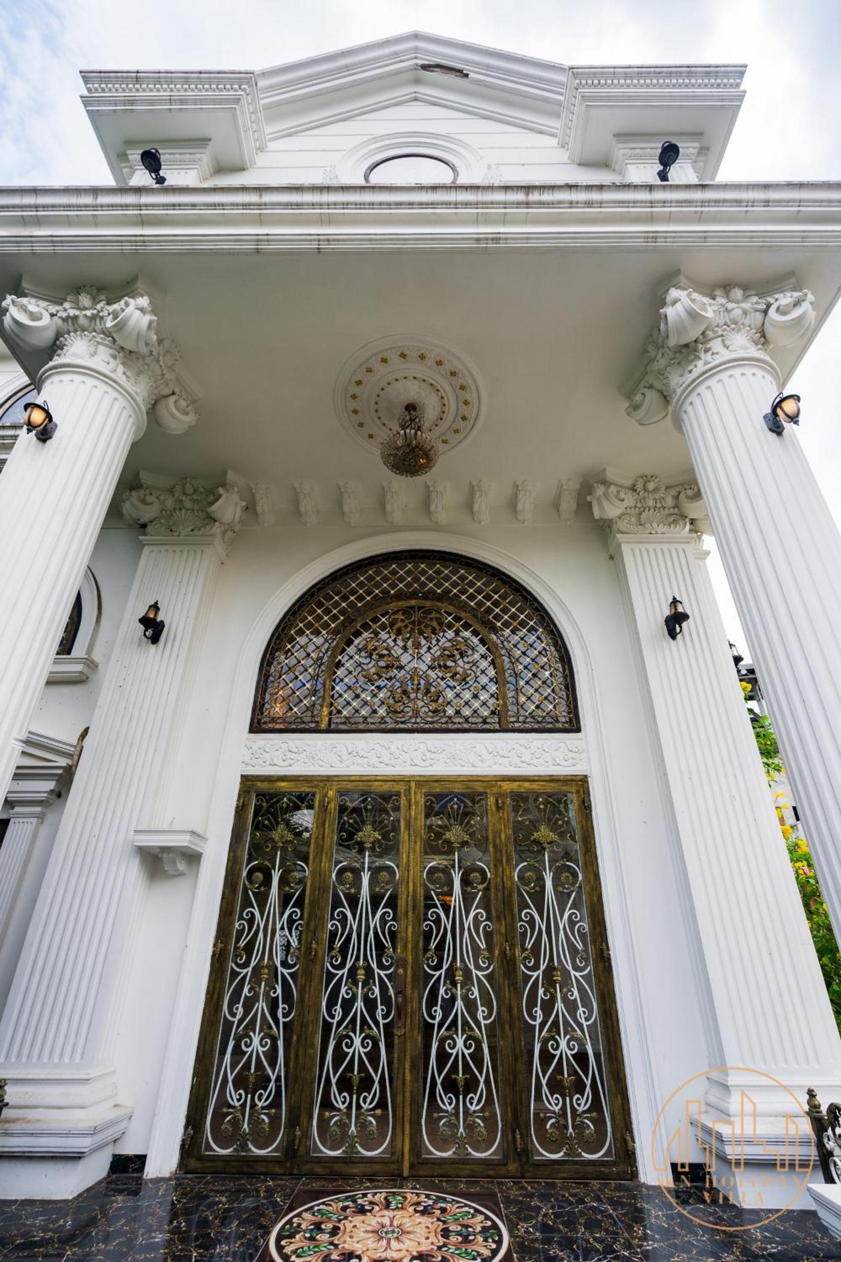 KN Palace - Venuestay