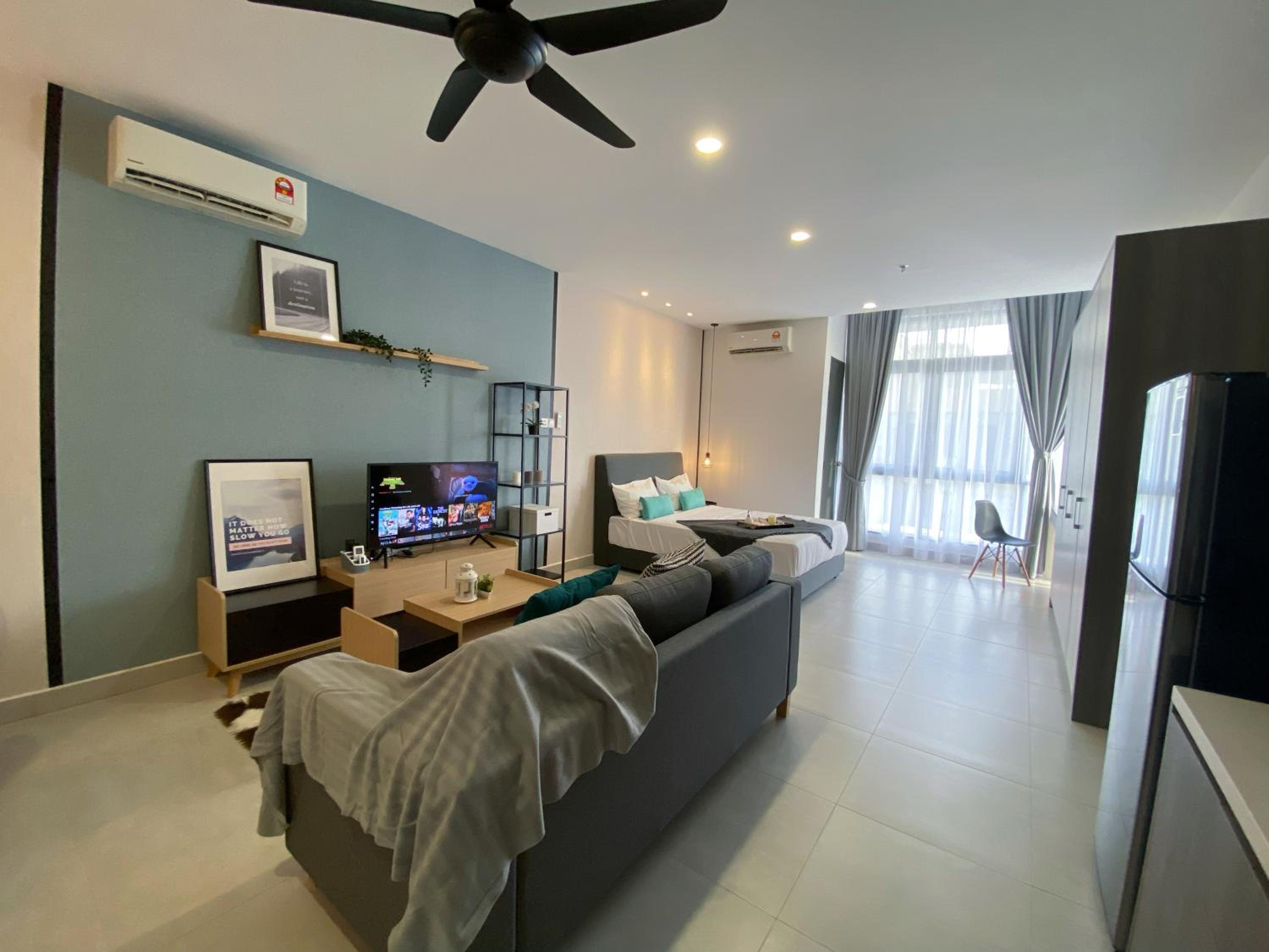 Lily and Loft - Queensville @ Kuala Lumpur - Netflix
