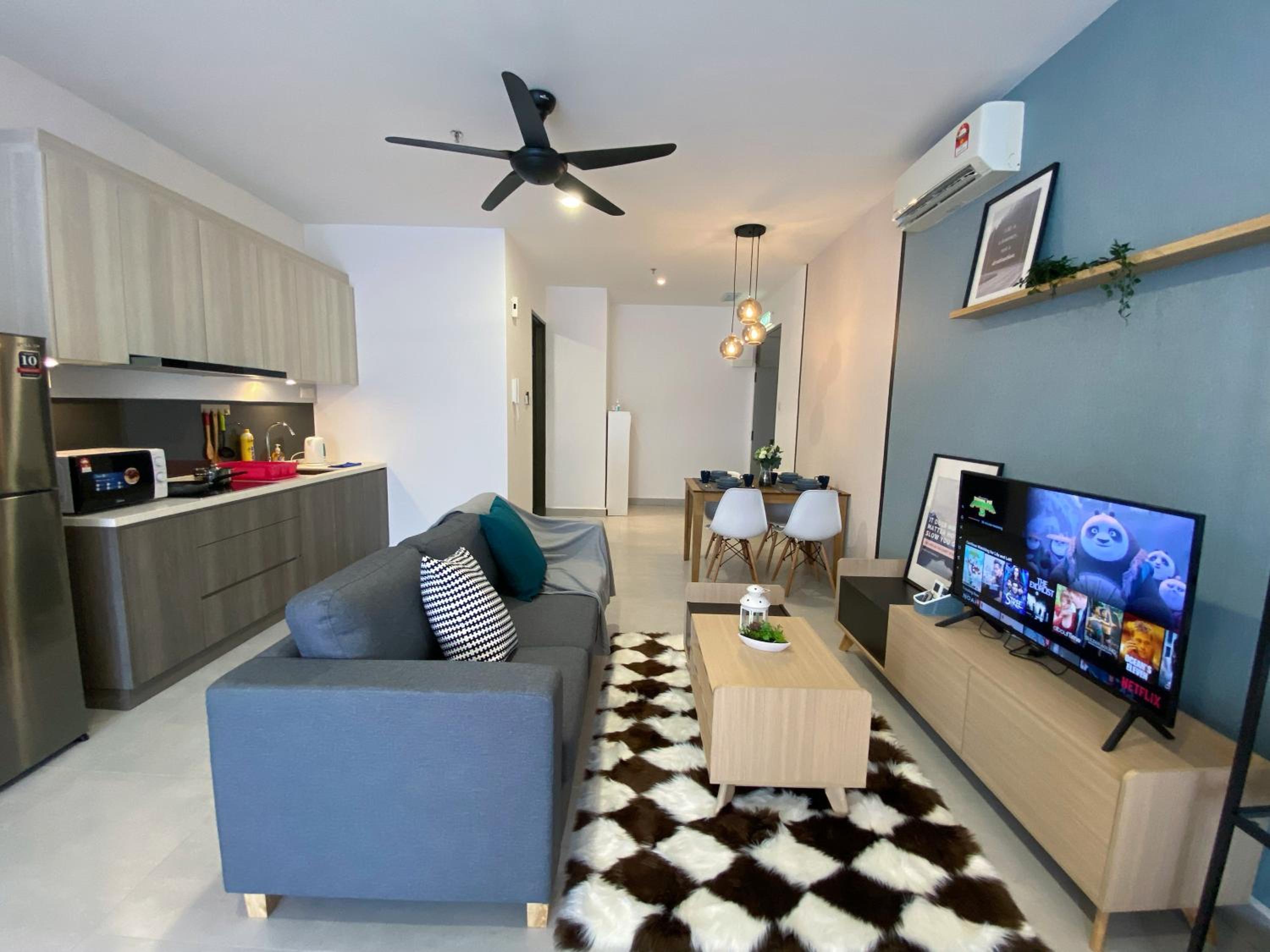 Lily and Loft - Queensville @ Kuala Lumpur - Netflix