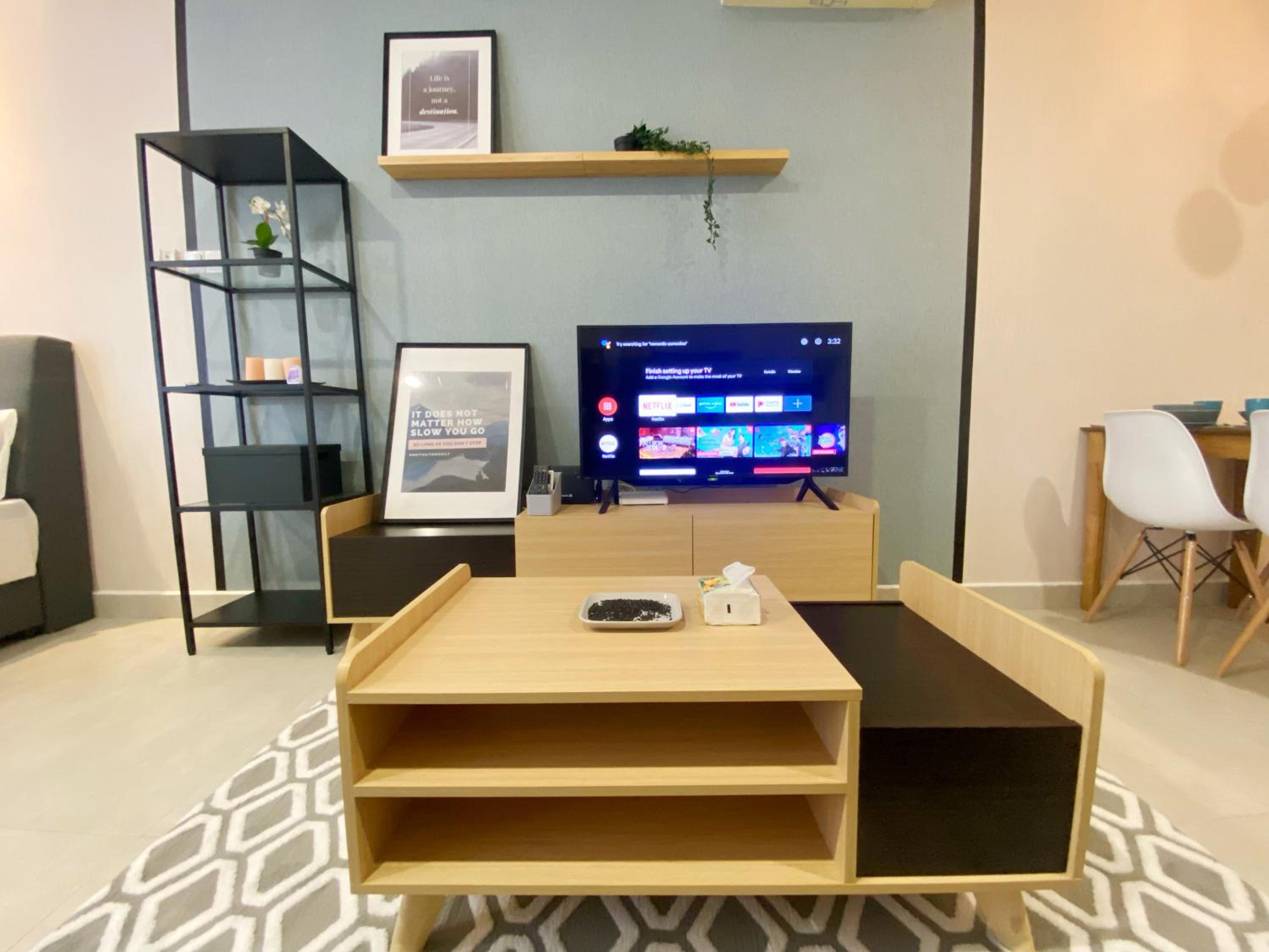Lily and Loft - Queensville @ Kuala Lumpur - Netflix