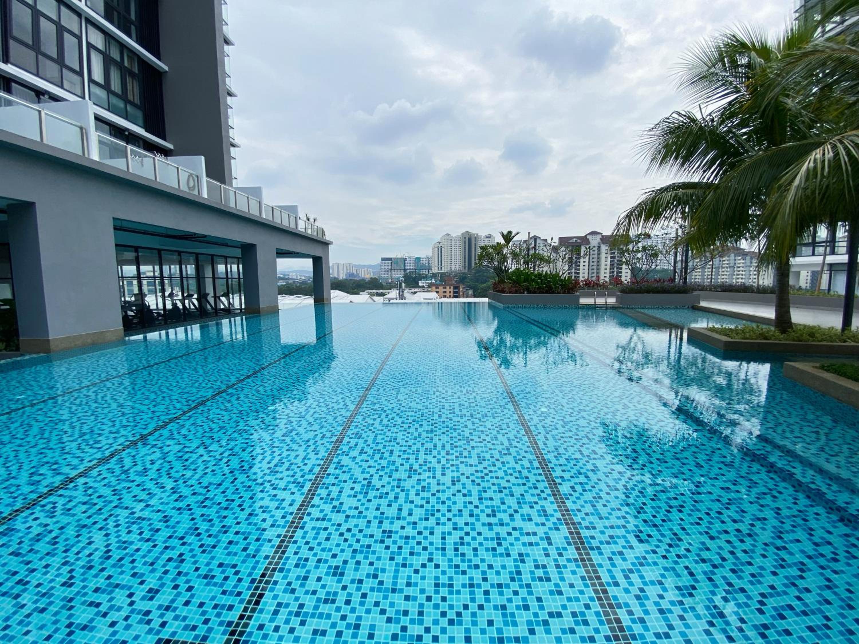 Lily and Loft - Queensville @ Kuala Lumpur - Netflix