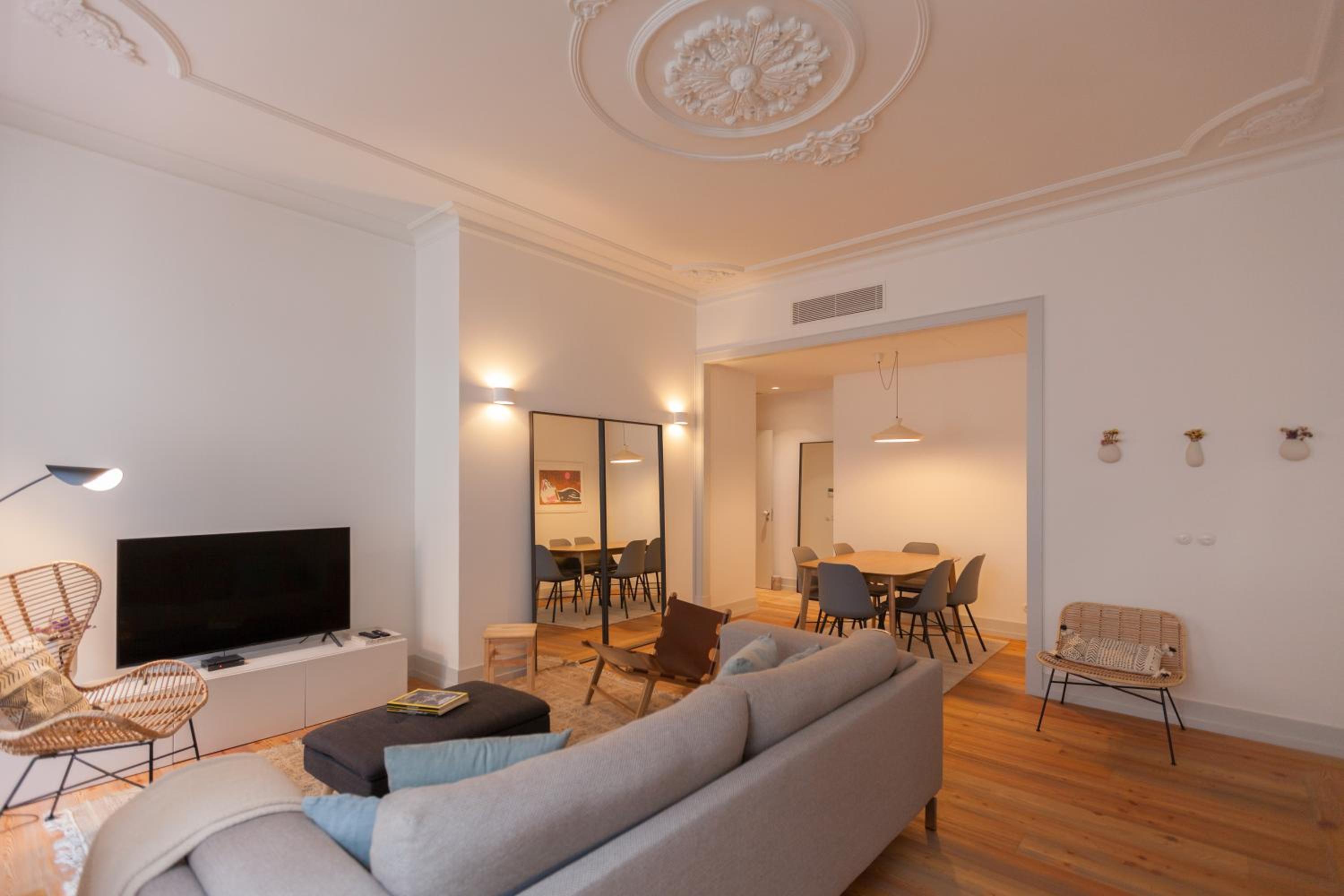 FLH Bacalhoeiros Spacious Apartment view 2