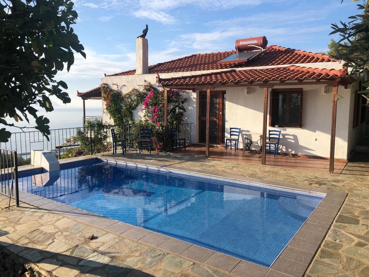 Villa Panorama Skopelos - Amazing sea view, private pool, sleeps 7, private & peaceful! photo 3