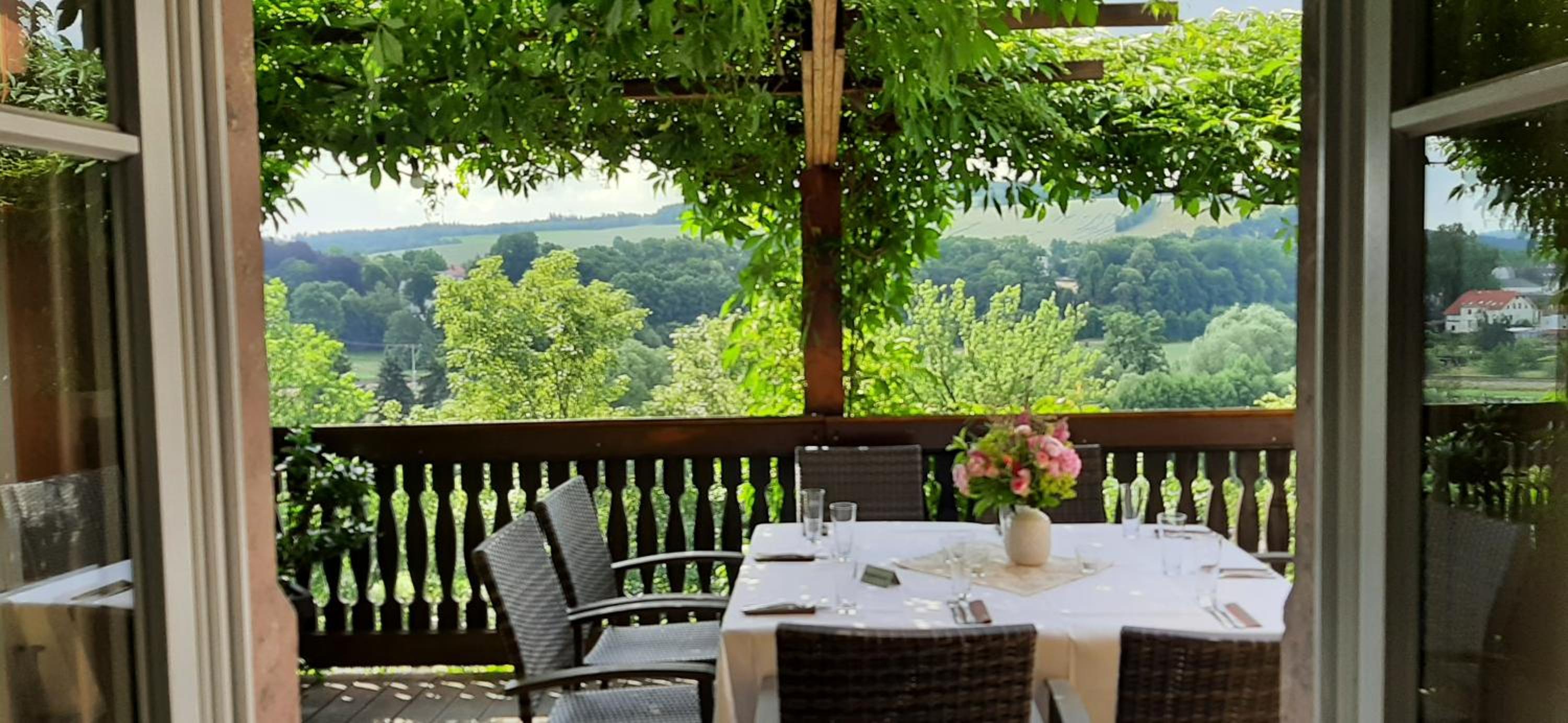 Restaurant & Hotel Zur Falkenhöhe