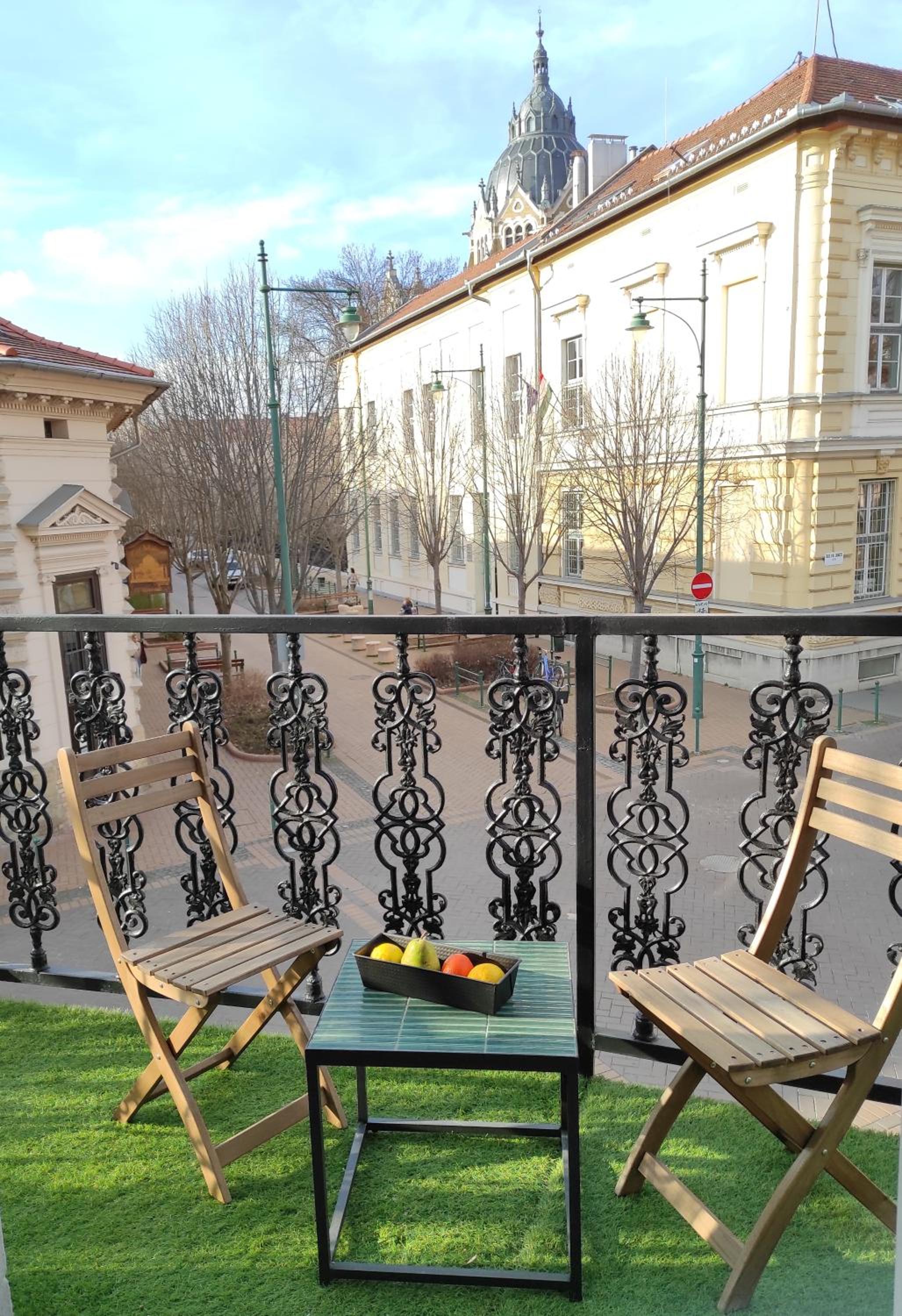 City Art Inn