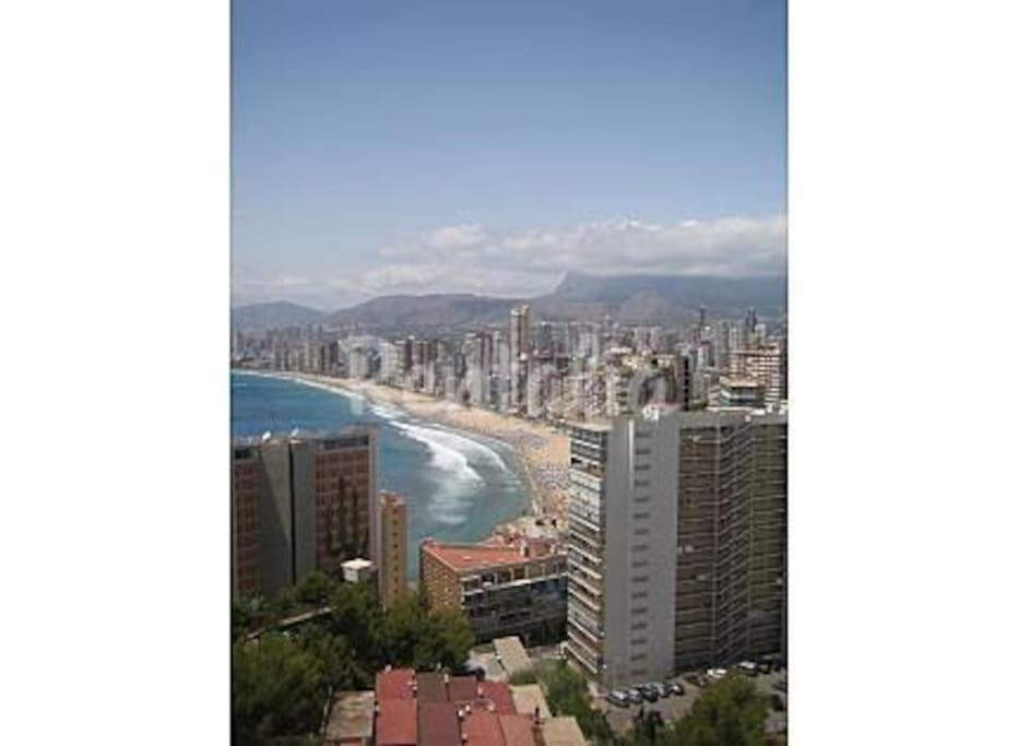 Apartamento con vistas a la playa de Levante view 3
