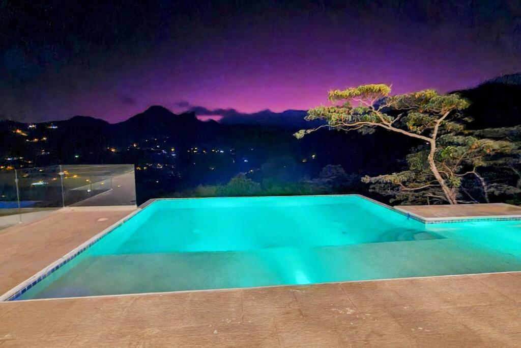 Cabaña con Espectacular Vista y Piscina Climatizada view 2