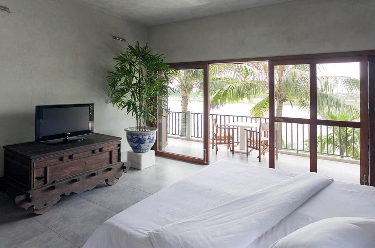 THE VILLA @ RED BRIDGE view 5
