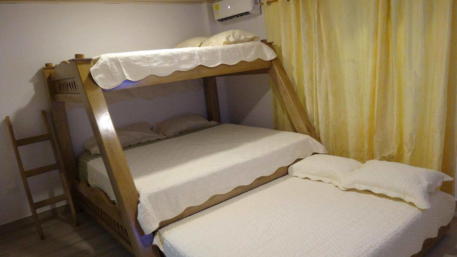 Aparta Suite Villa Roko