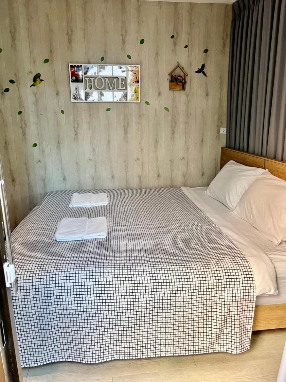 White House Hostel