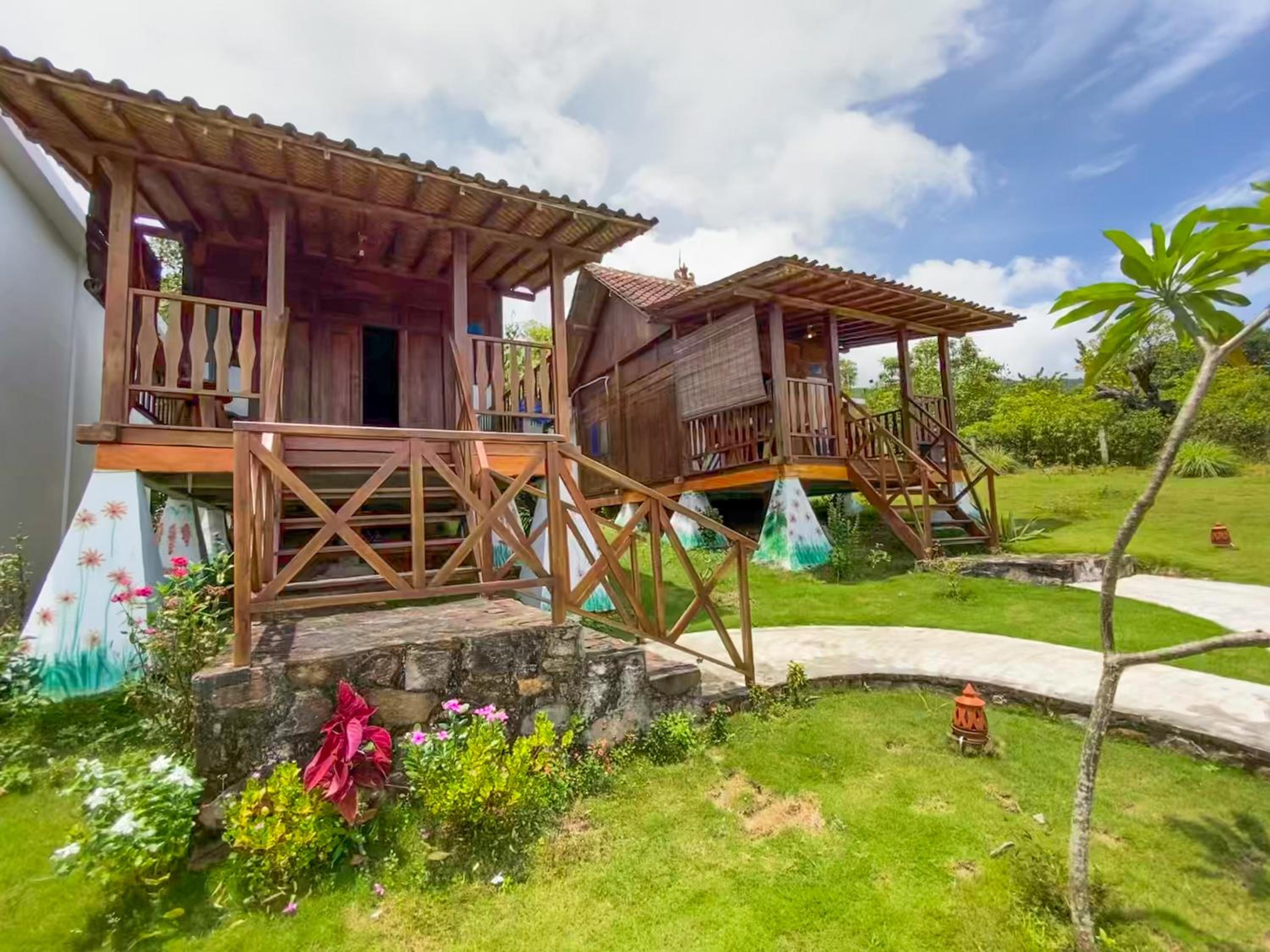 Hotel Deepsky Villa - Image 1