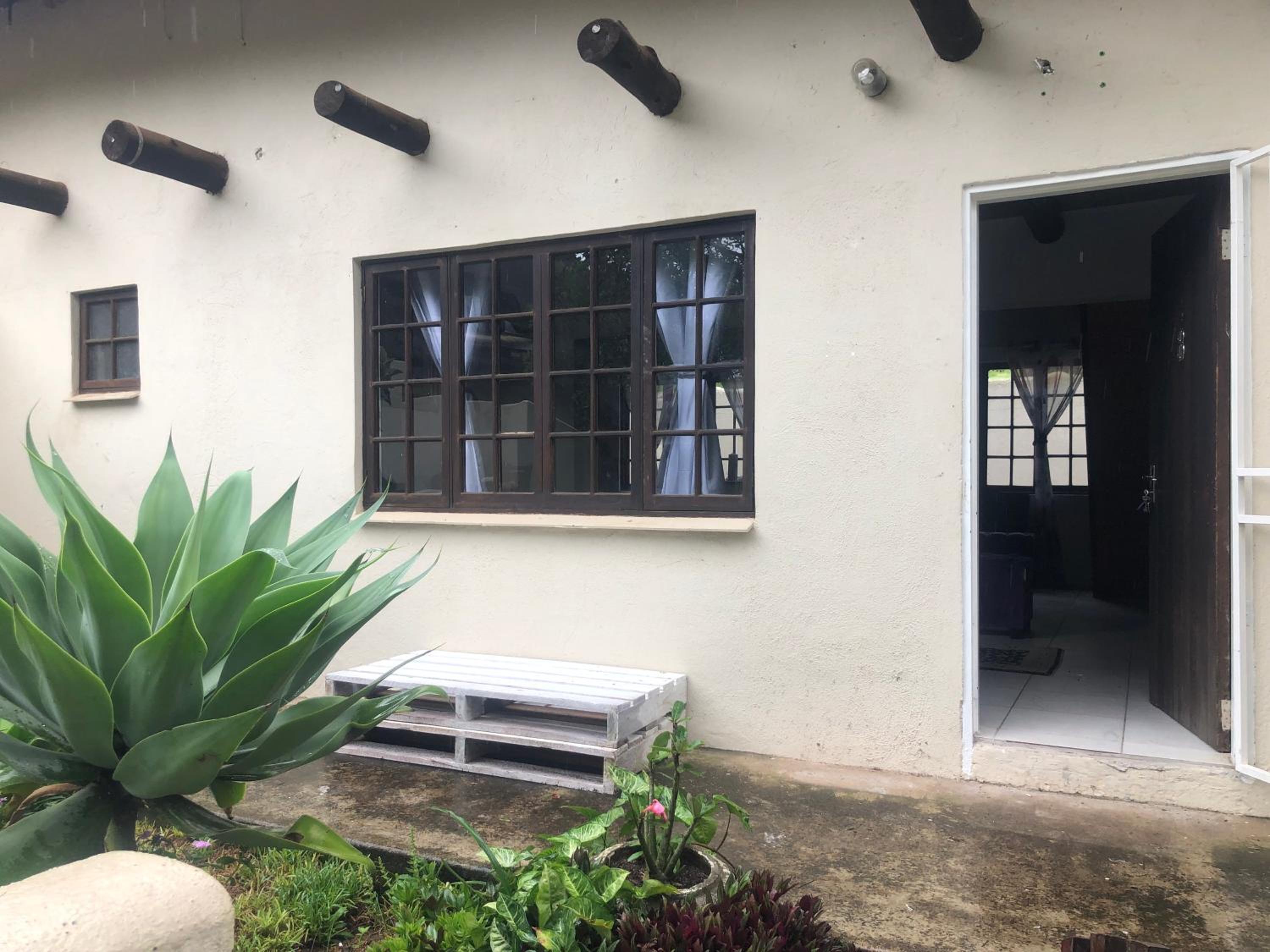 Villa Jullienne - A Home Away From Home - Unit 8 view 4