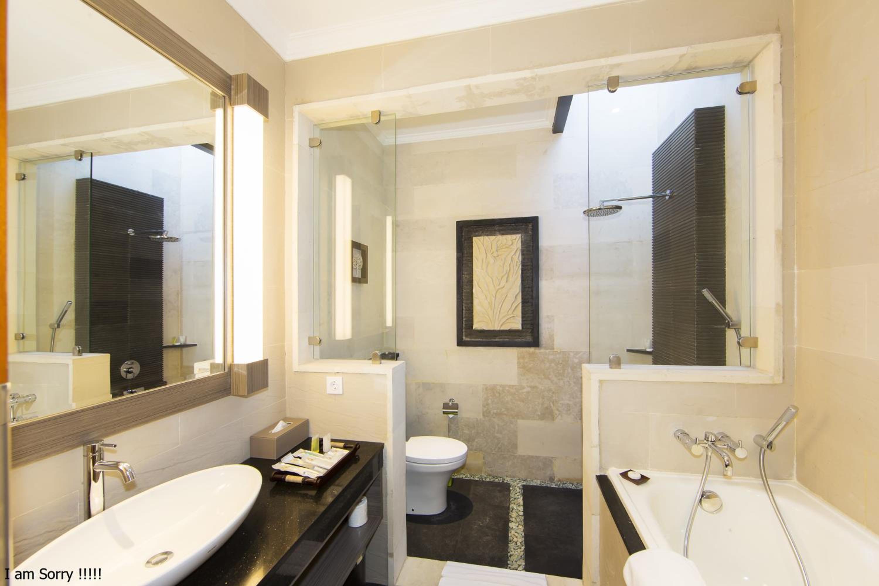 The Banyumas Suite Villa Legian