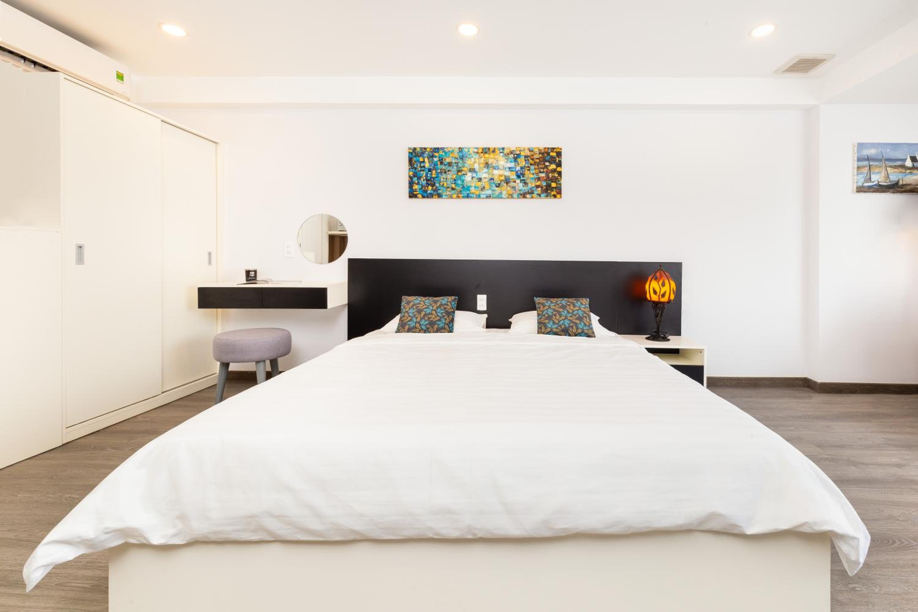 F-Hotel & Apartment