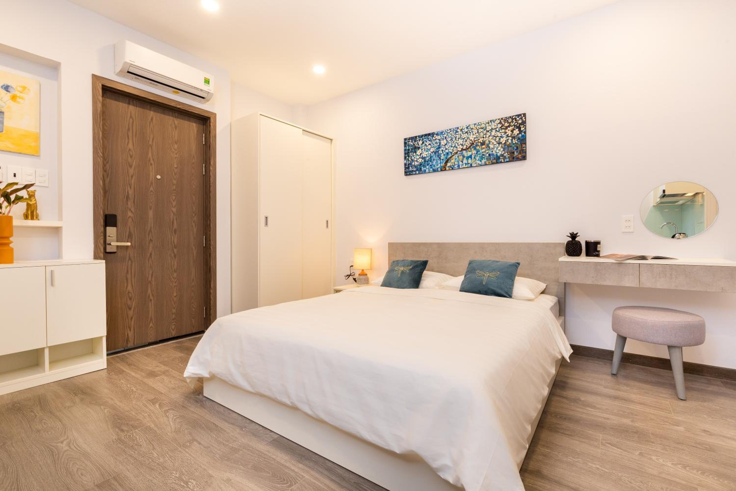 F-Hotel & Apartment