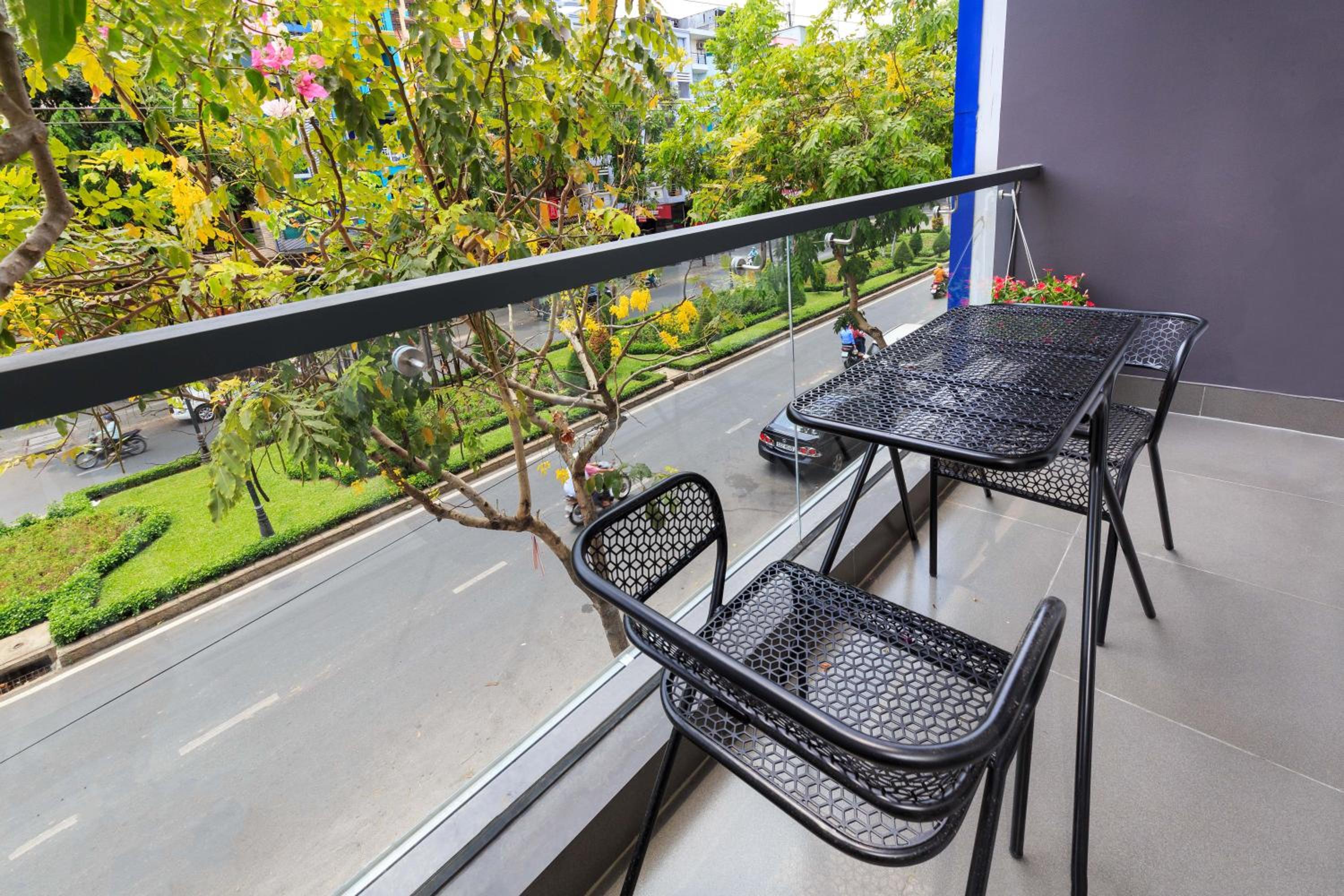 F-Hotel & Apartment