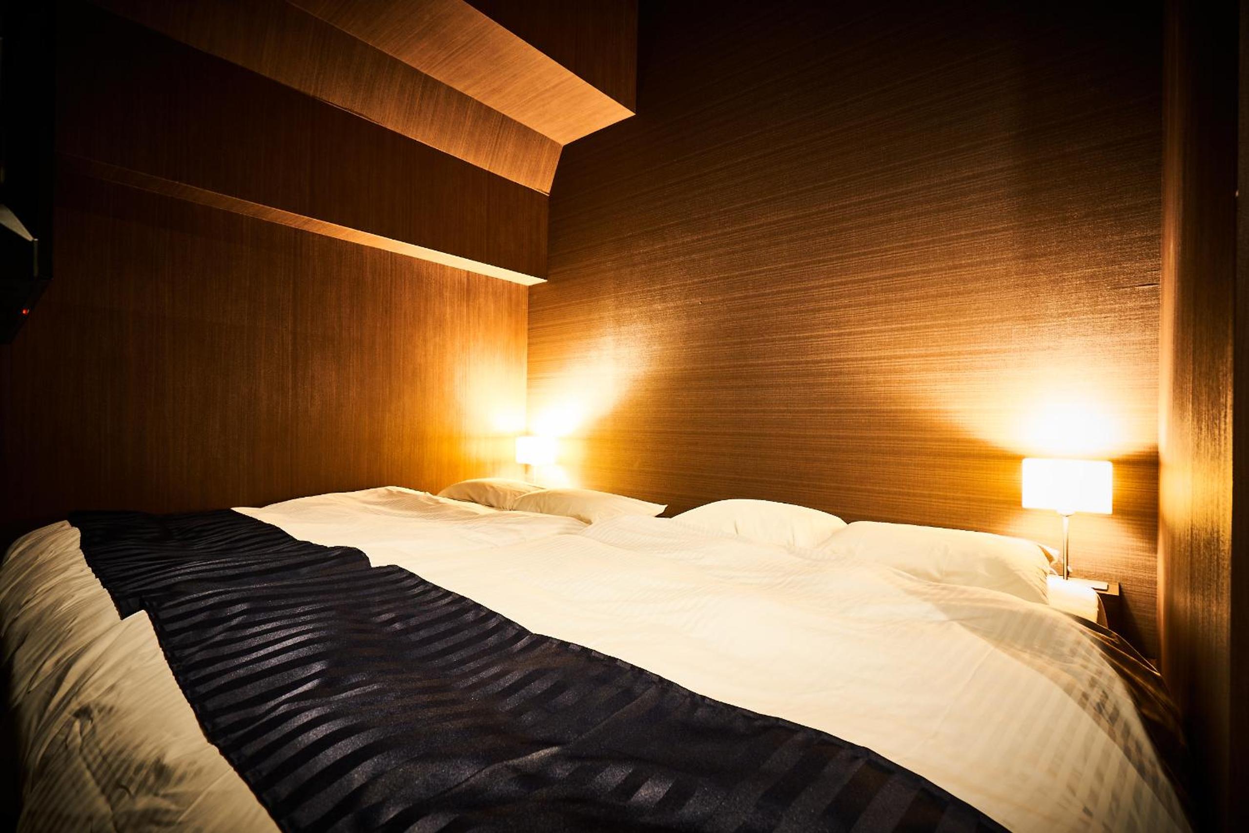 &AND HOSTEL HOMMACHI EAST