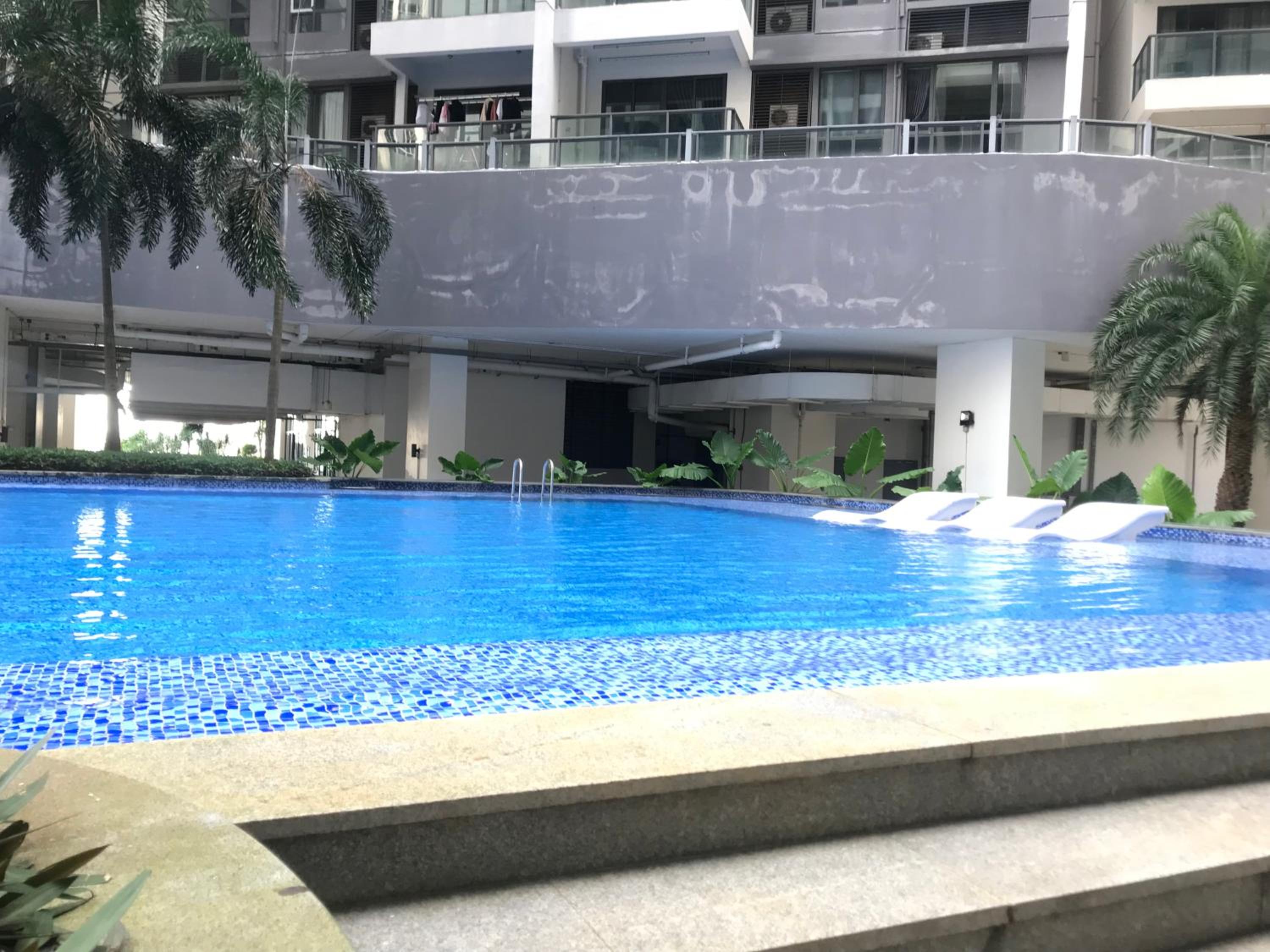 R&F princess cove family premium suites