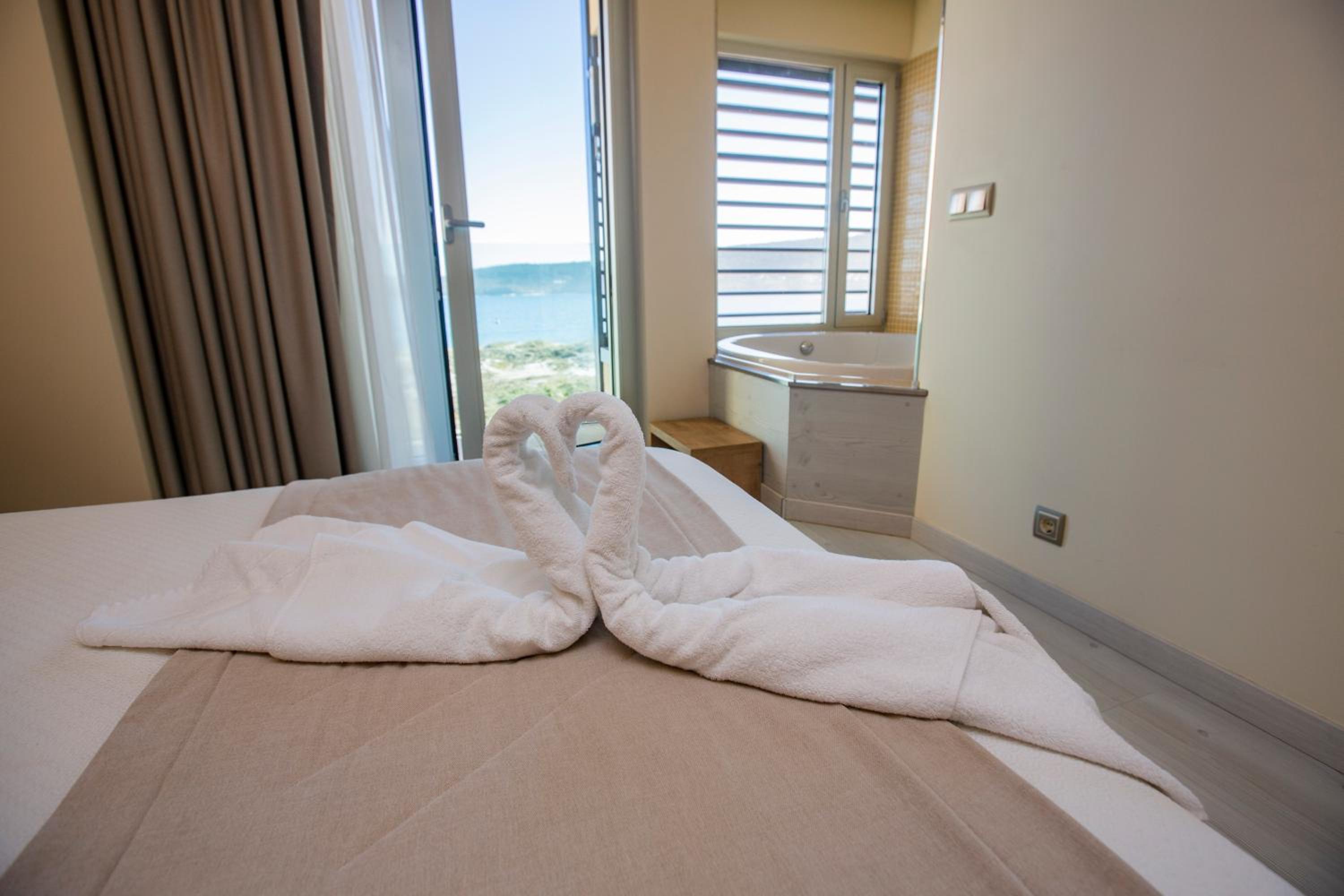 Hotel Boutique O Nautico Laxe - Property Image 2