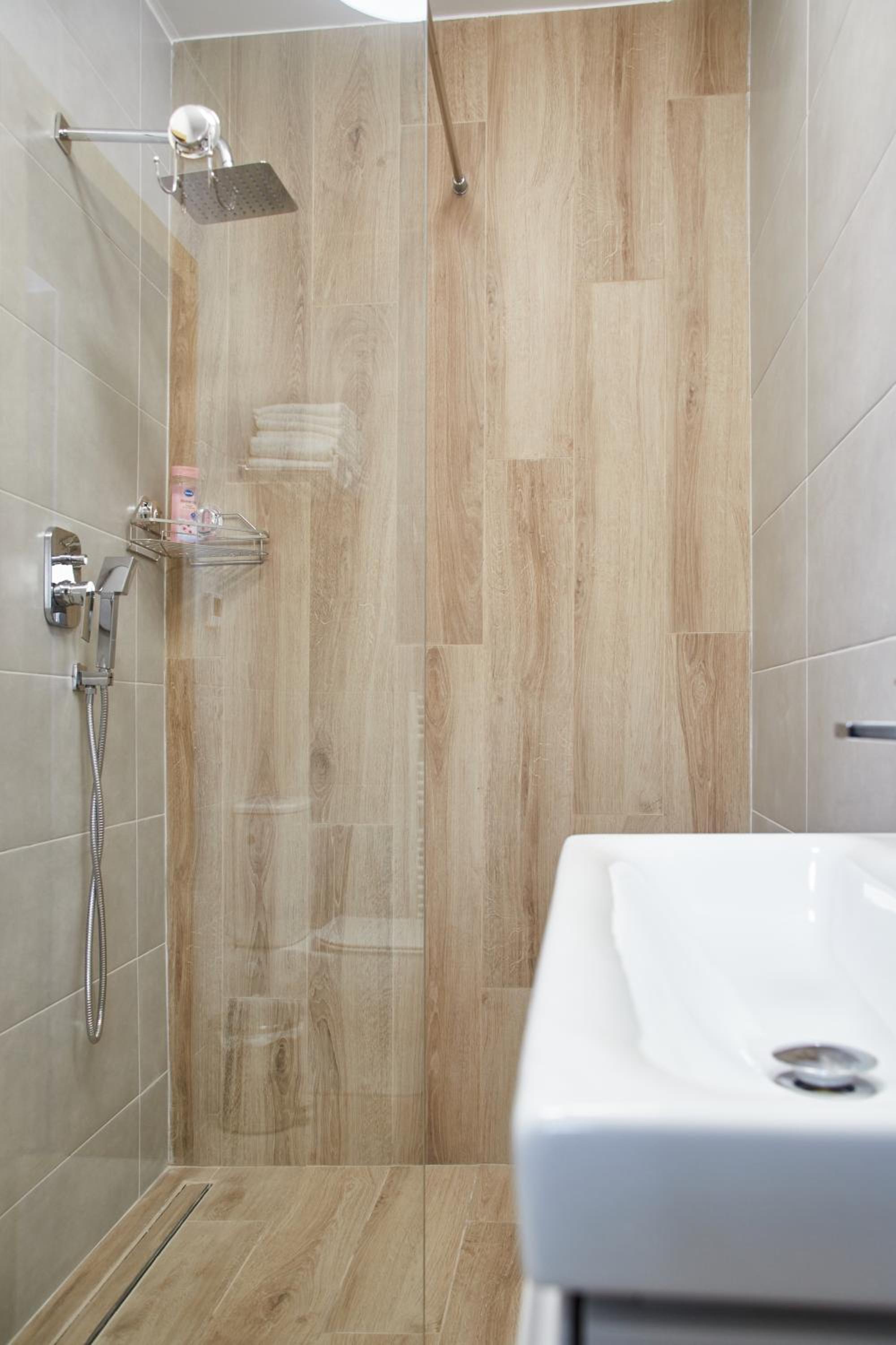 Apartament TRAVEL la casa PIANO HOUSE,cu parcare view 2