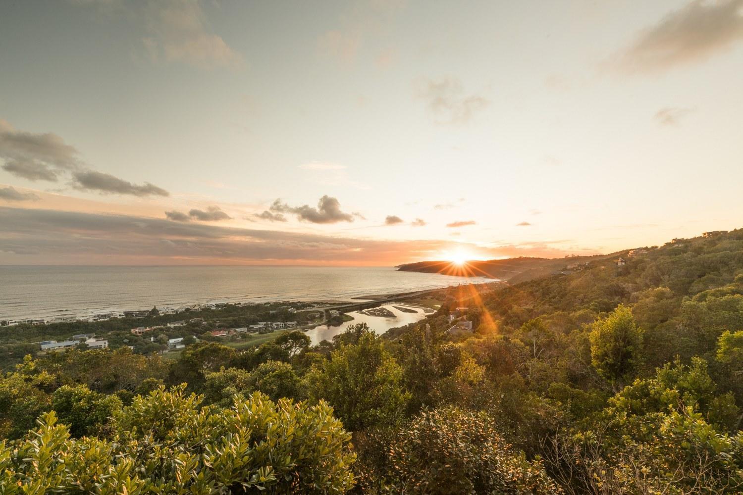 Constantia Views Villa Wilderness view 2