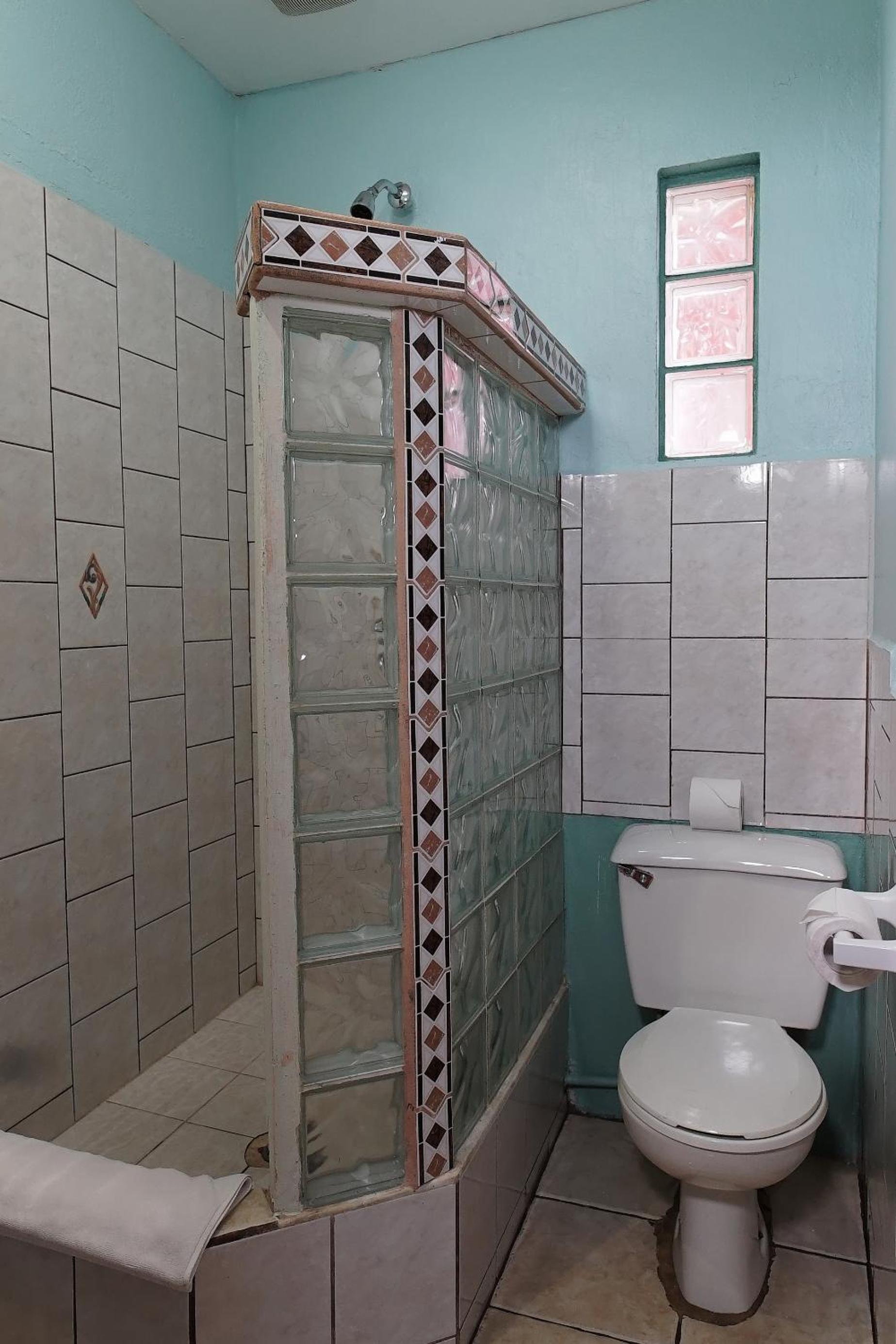Belize Vacations - Venus Hotel - Property Image 11