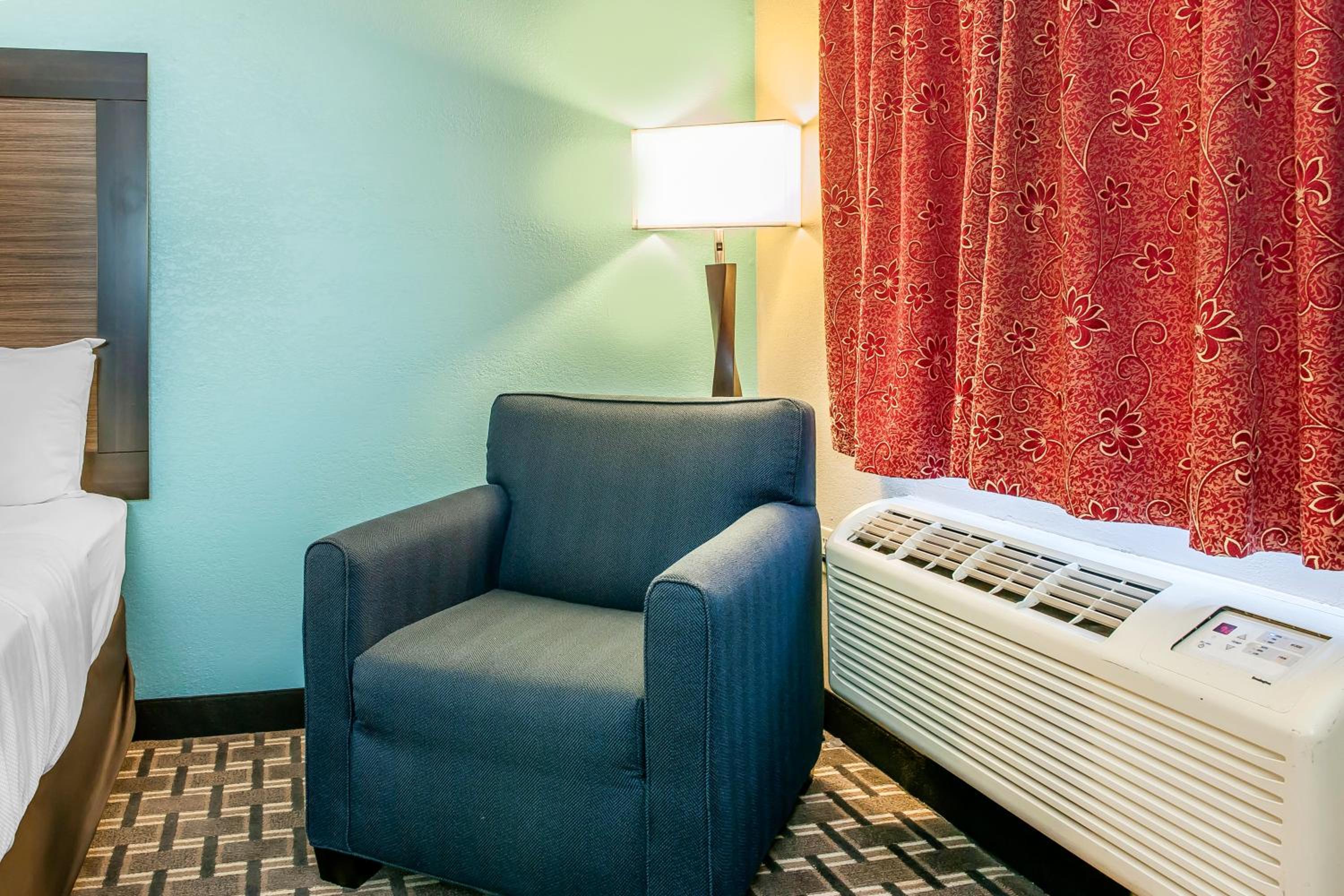 Findlay Vacations - Quality Inn - Property Image 31
