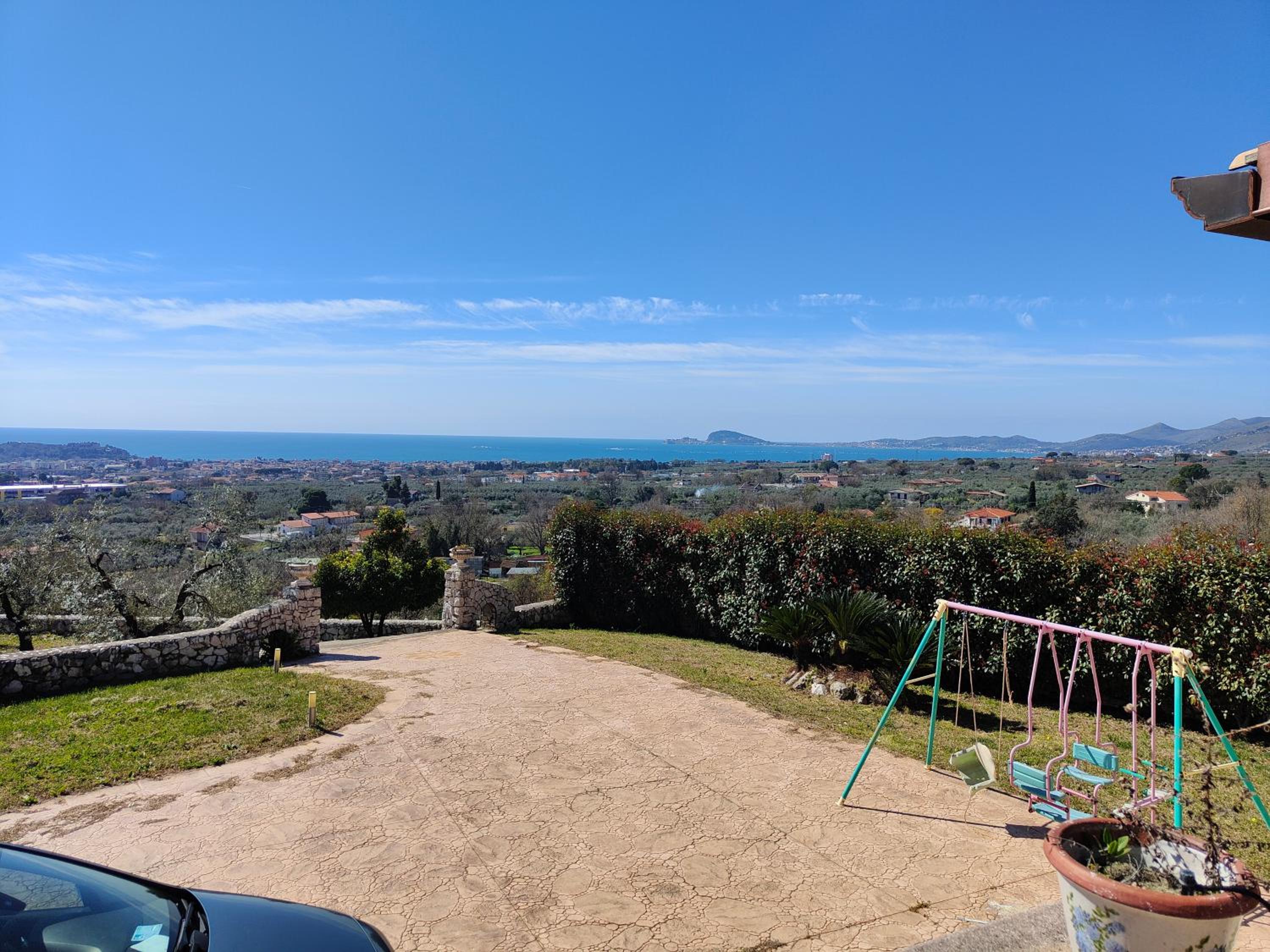 Villa angiole view 5