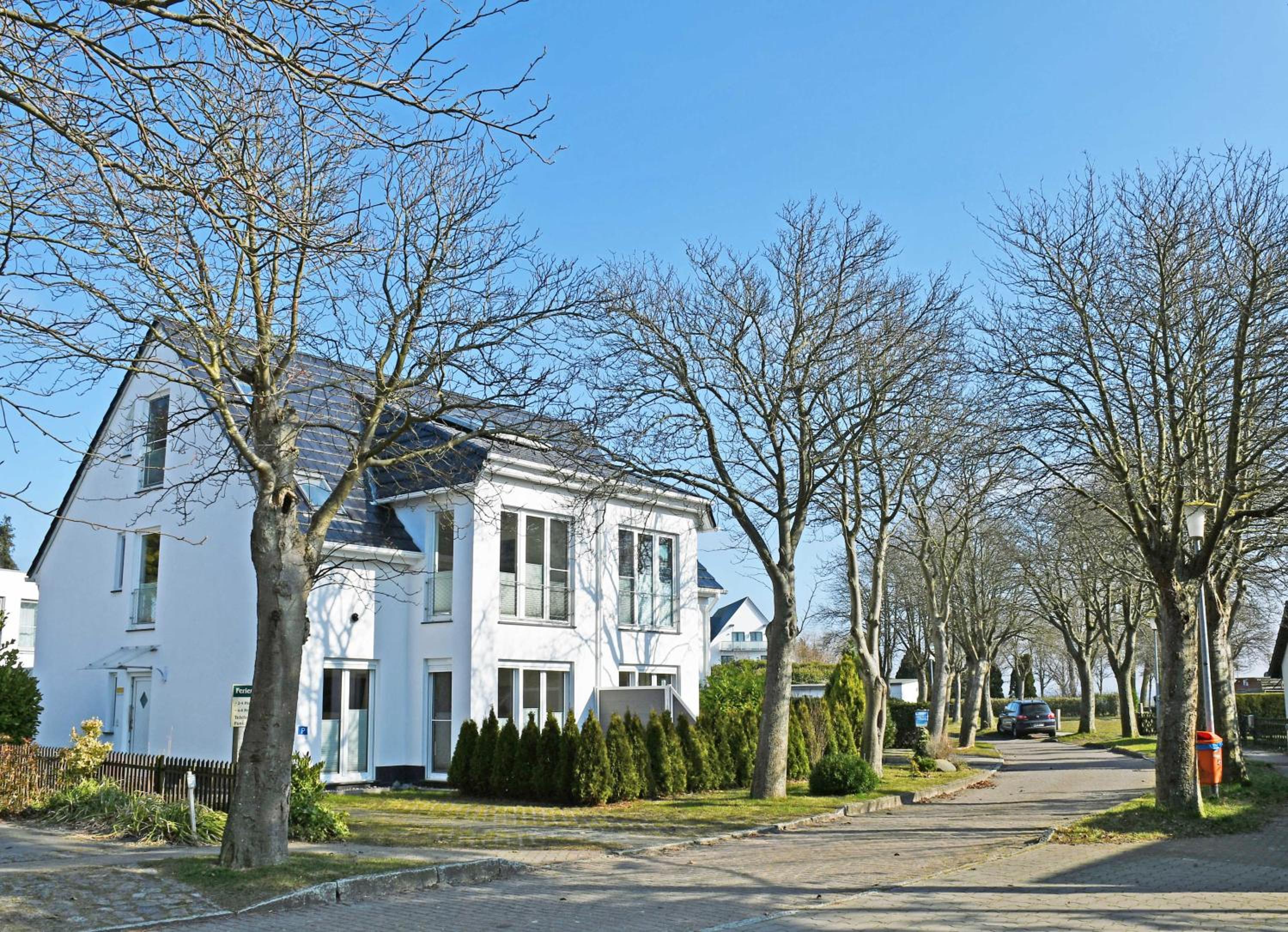 schöne Ferienwohnungen in Dranske auf dem Windland view 2
