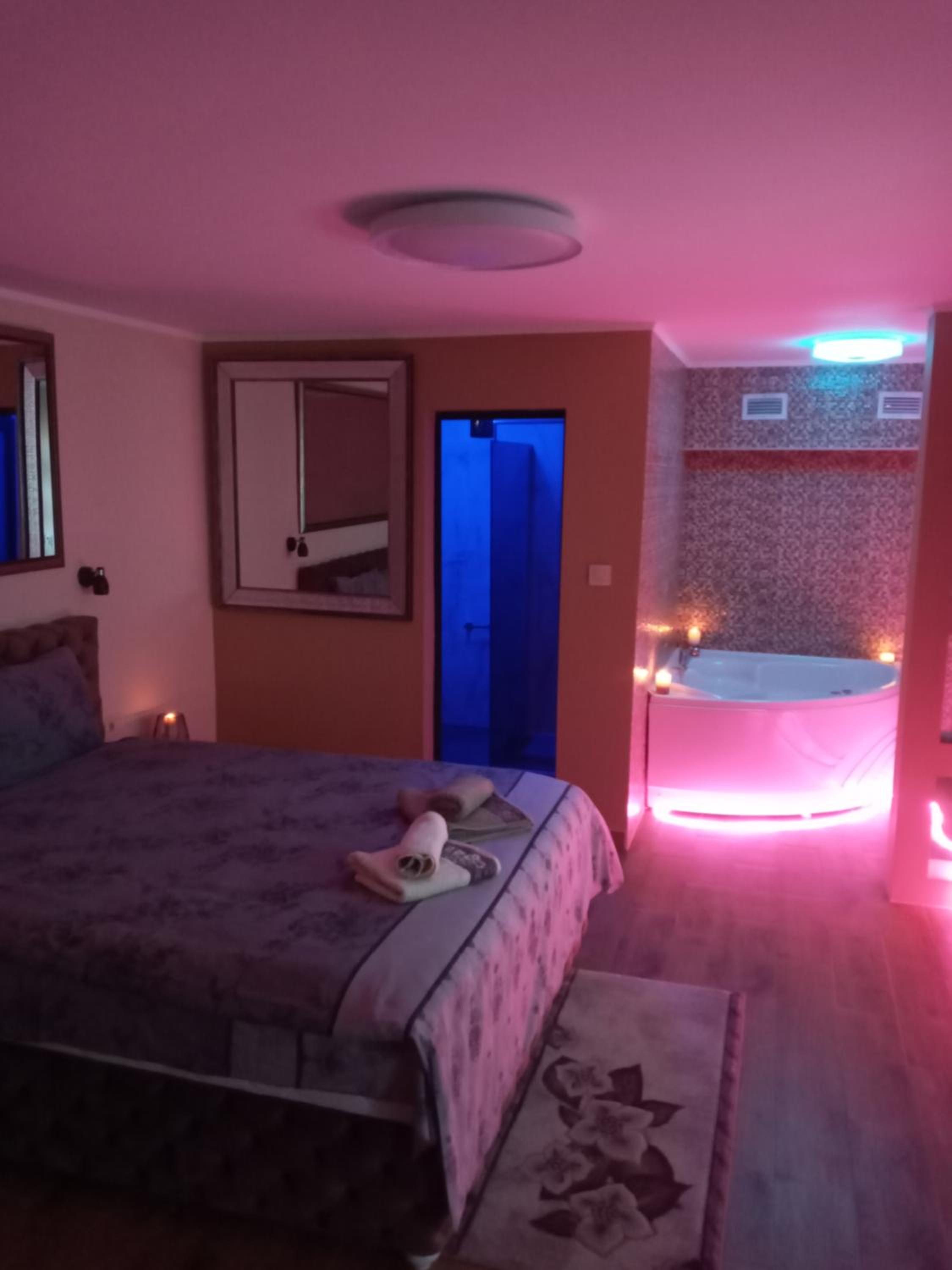 Aris Lux view 5