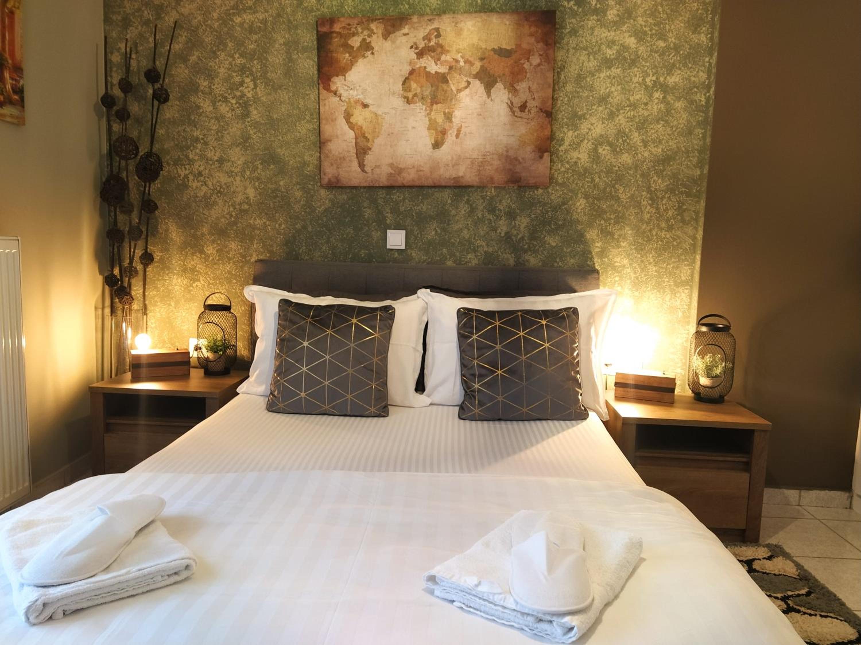 Elia Apartments