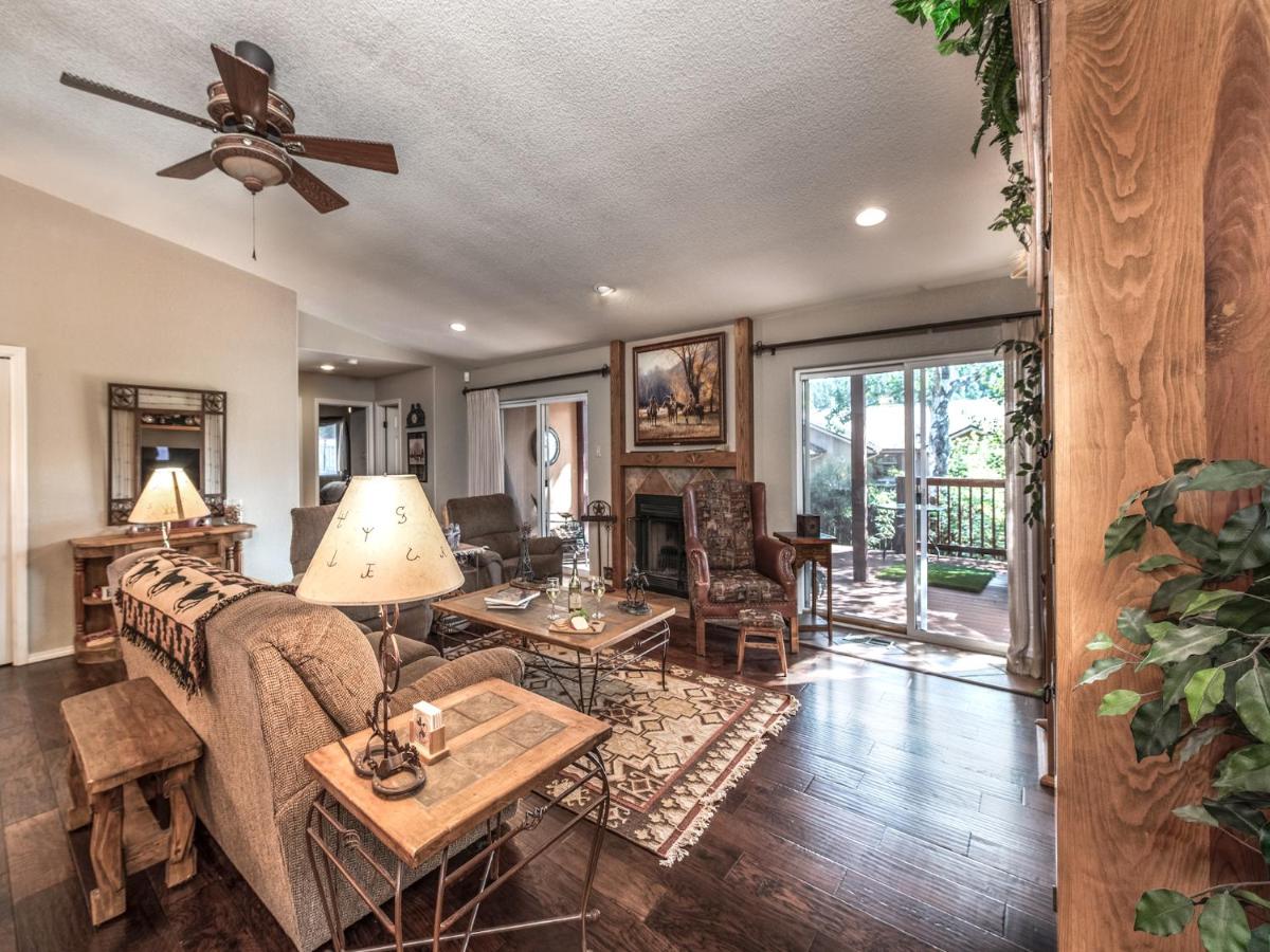 Wilbank's West, 3 Bedrooms, Fireplace, WiFi, HDTV, Sleeps 8 view 2