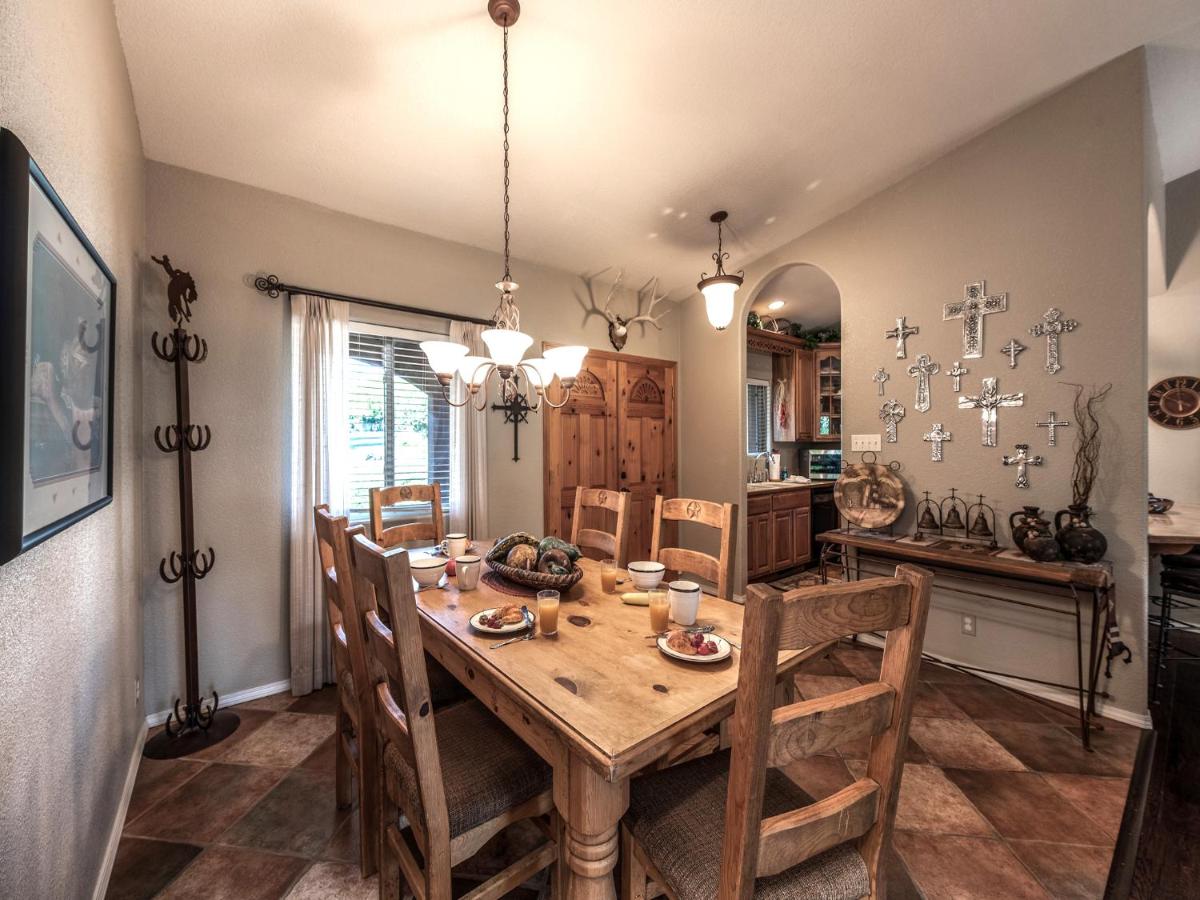 Wilbank's West, 3 Bedrooms, Fireplace, WiFi, HDTV, Sleeps 8 view 5