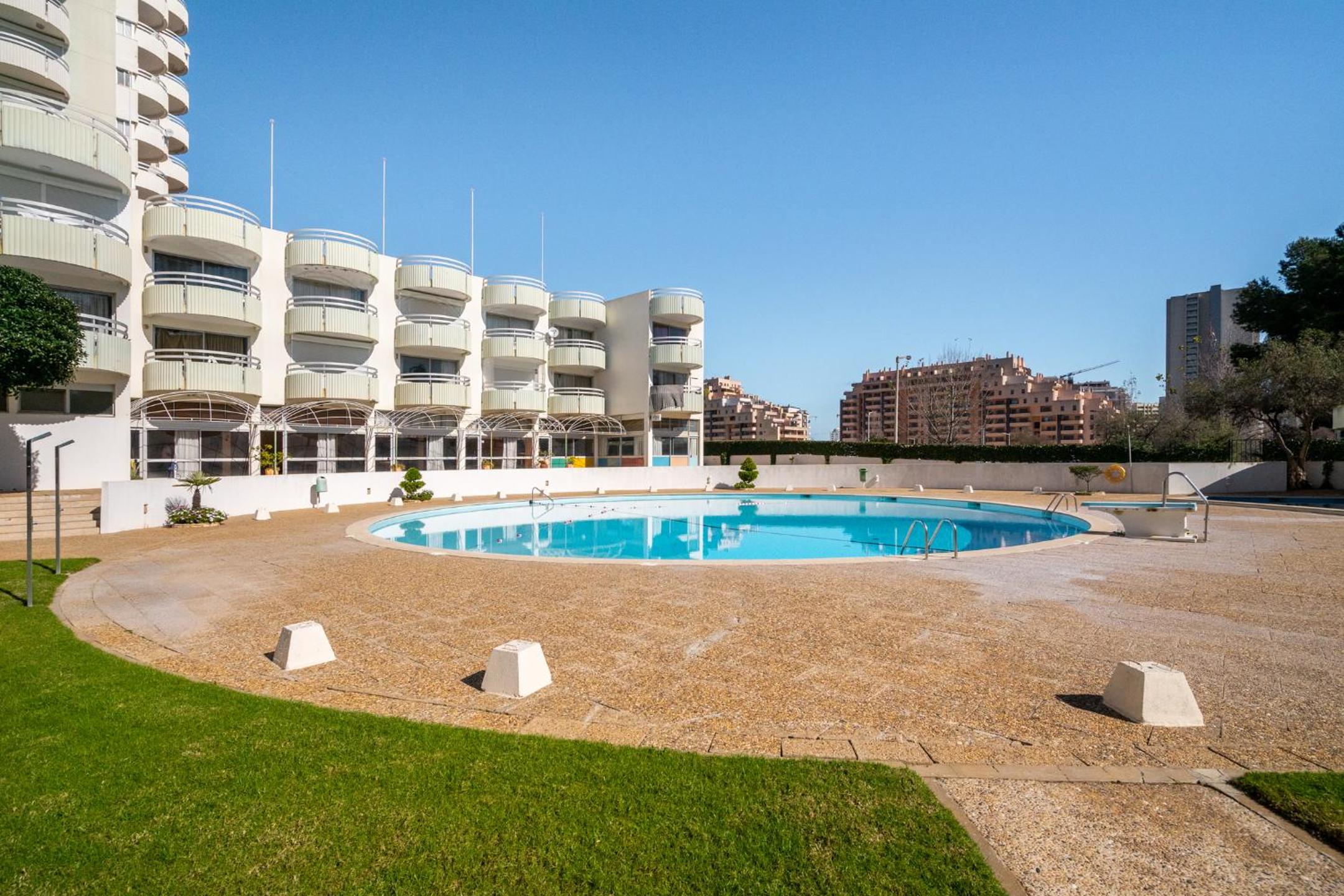 Praia da Rocha,1605 Torre Verde, Charming Apartment, Sea View, by IG view 2