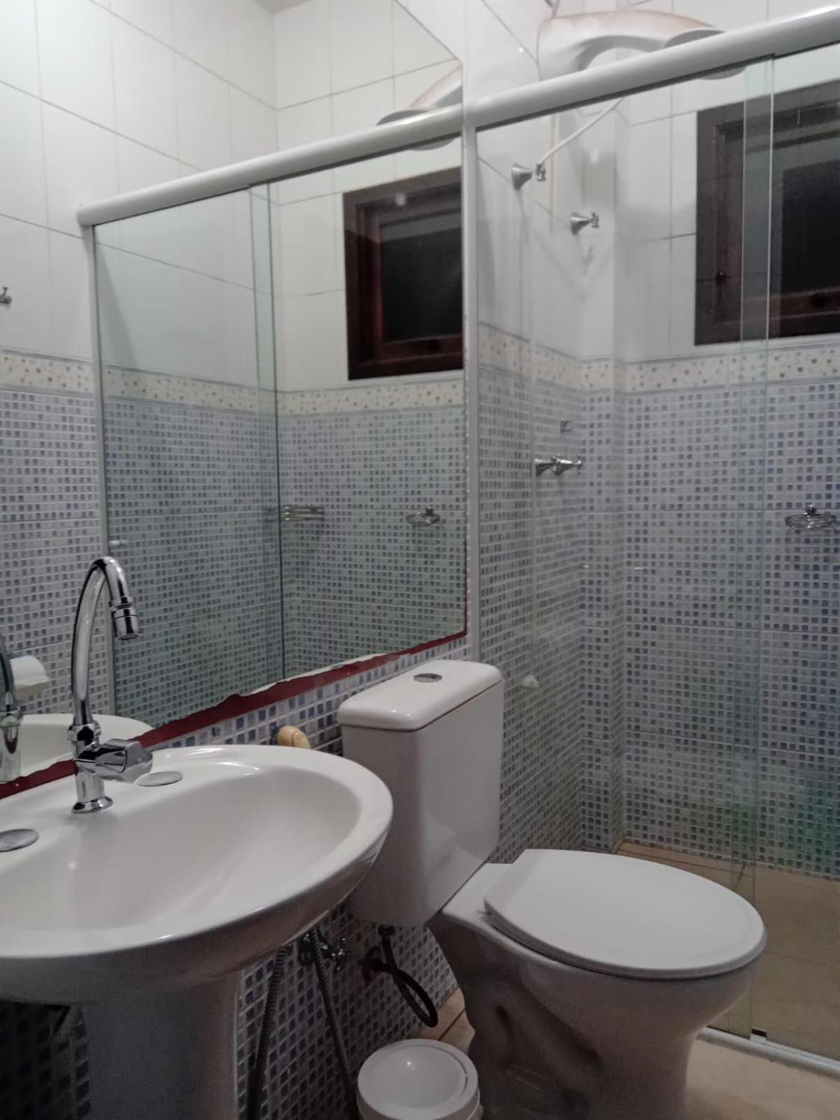 Casa grande com piscina em Florianópolis
